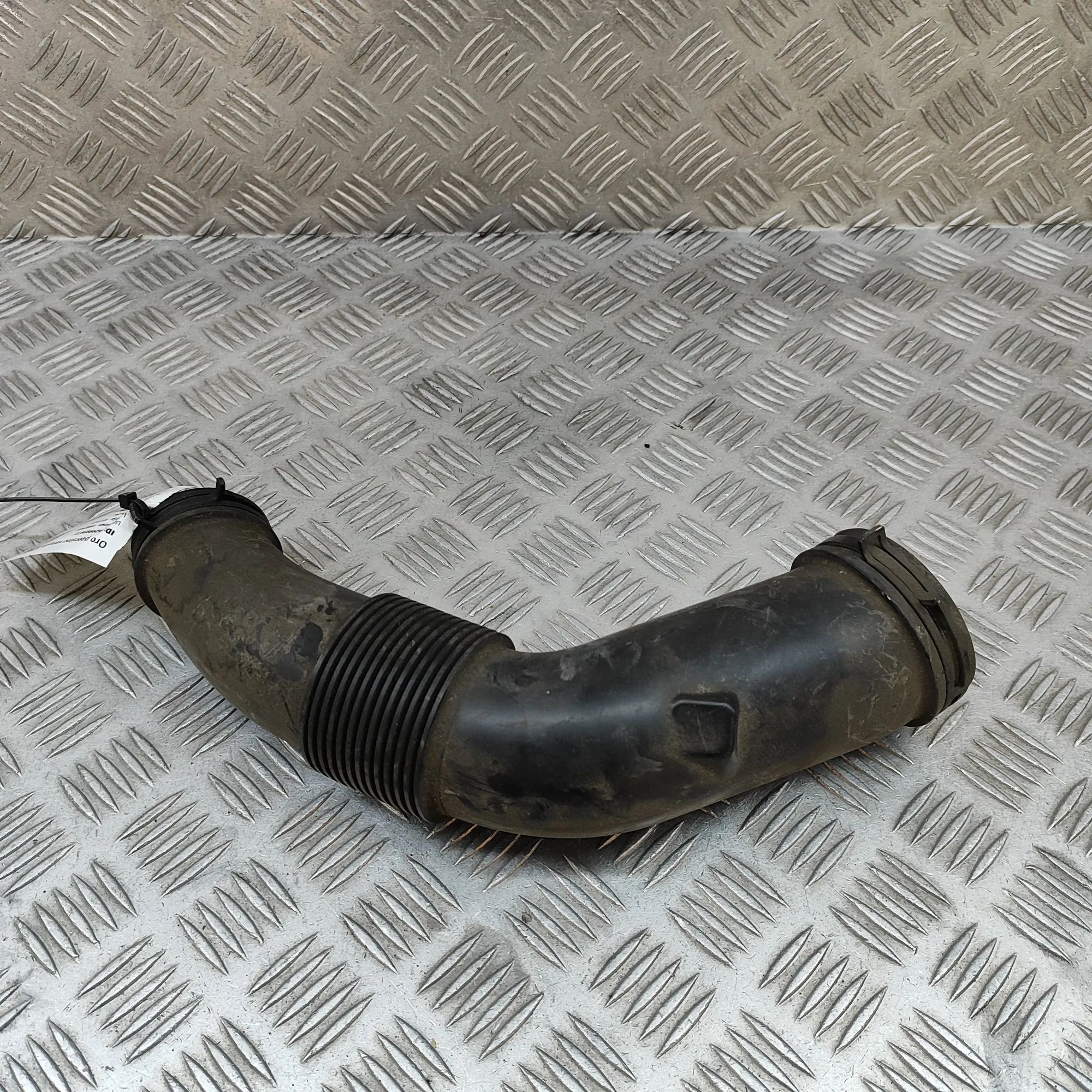 Porsche Cayenne Air Intake Tube Air Intake Tube — PORSCHE CAYENNE (92A) (2010-....