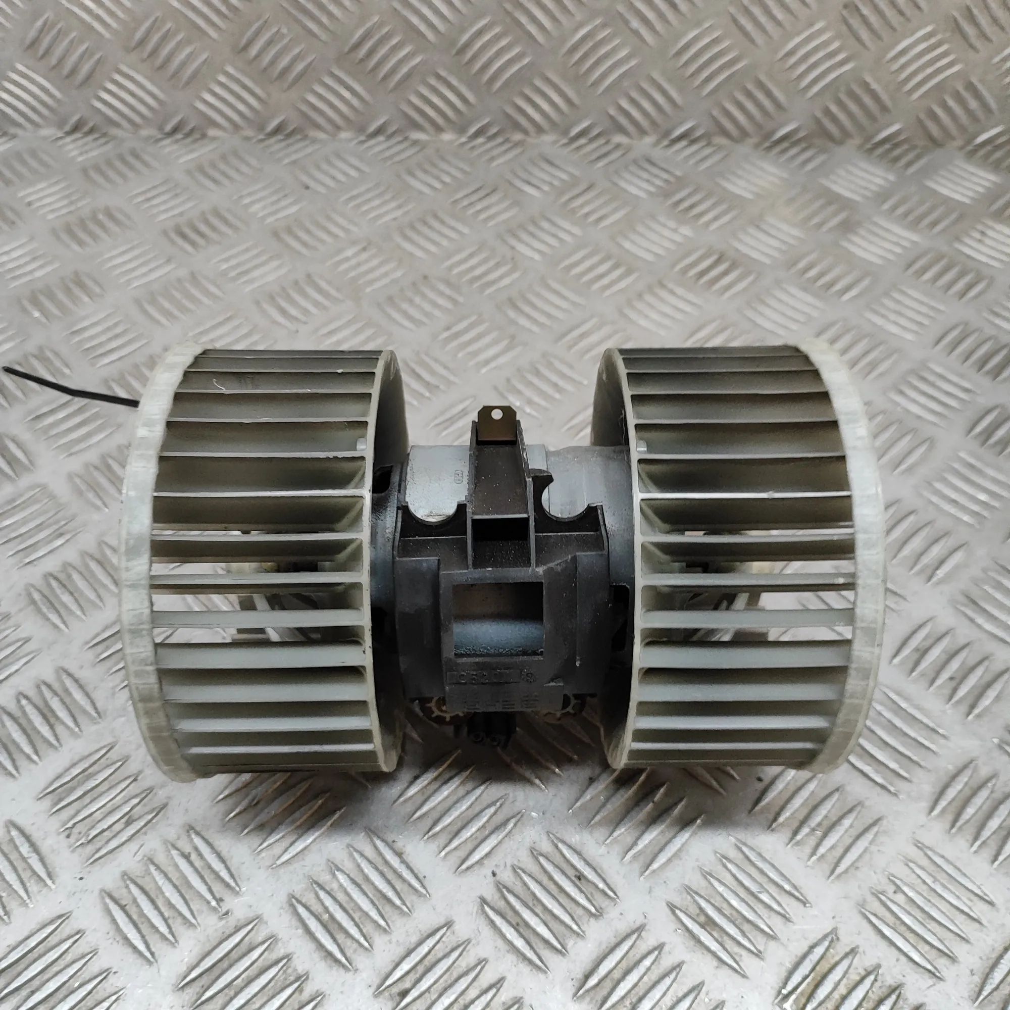 BMW X3 (E83) Heater Blower Fan Heater Blower Fan — BMW X3 (E83) (2003-2011) — ...