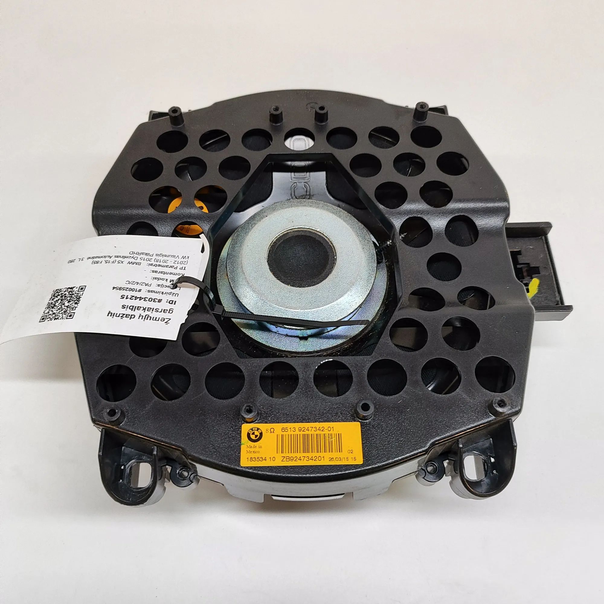BMW X5 (F15) Bassokaiuttimen Subwoofer — BMW X5 (F15, F85) (2012-2018) — 924...