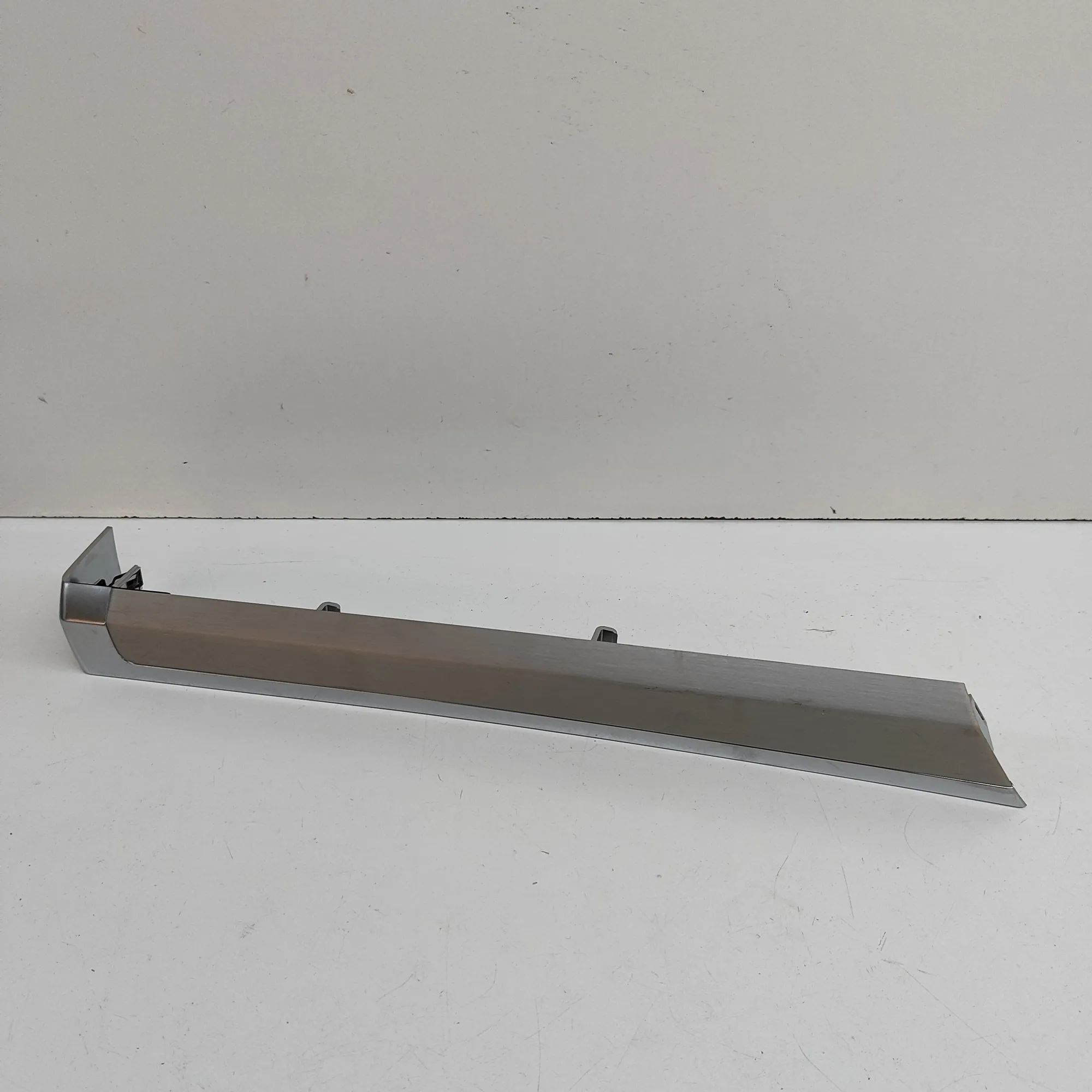 Porsche Cayenne Door panel trim — rear right Door panel trim — rear right — PORSCHE CAYENNE ...