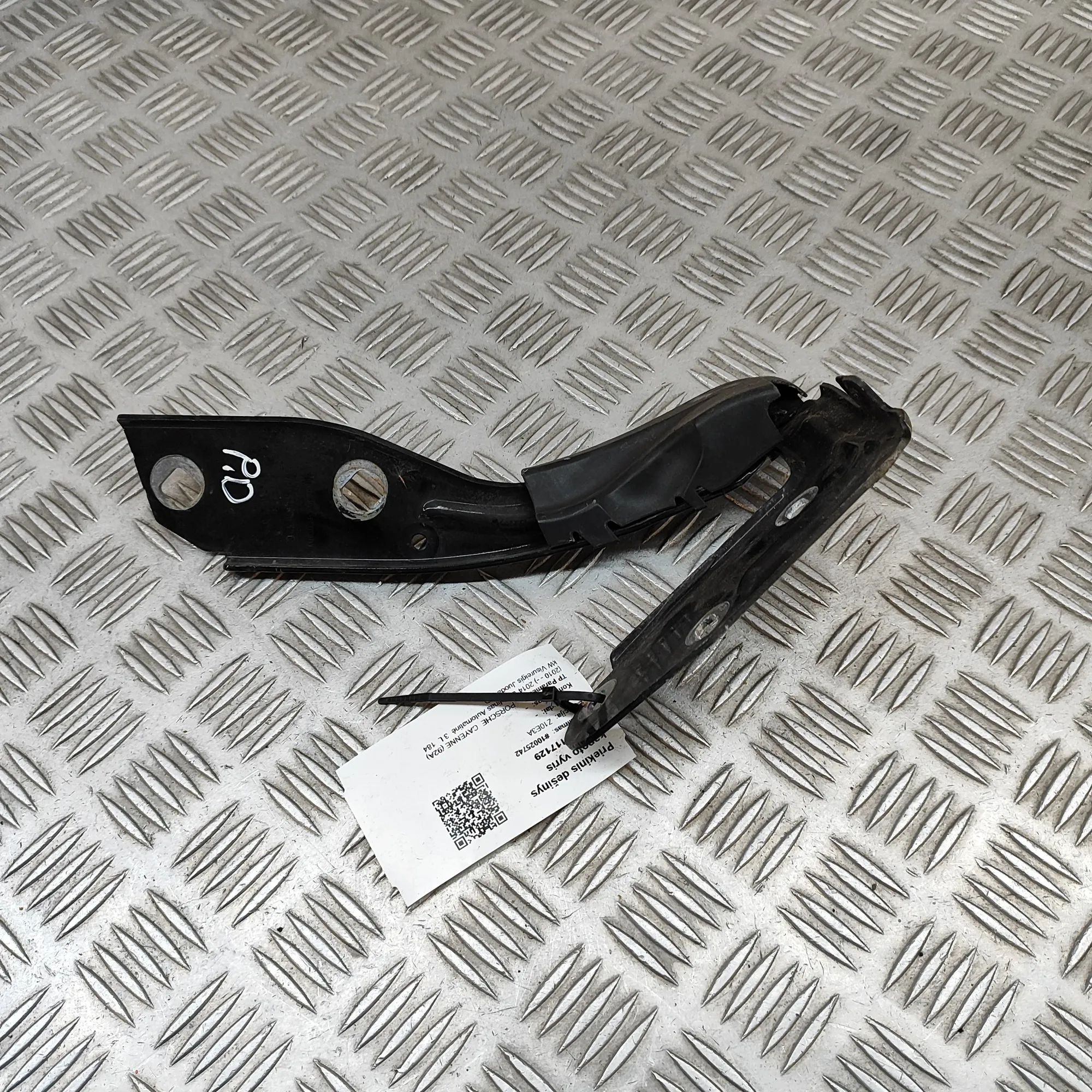 Porsche Cayenne Bonnet hinge — front right Bonnet hinge — front right — PORSCHE CAYENNE (9...