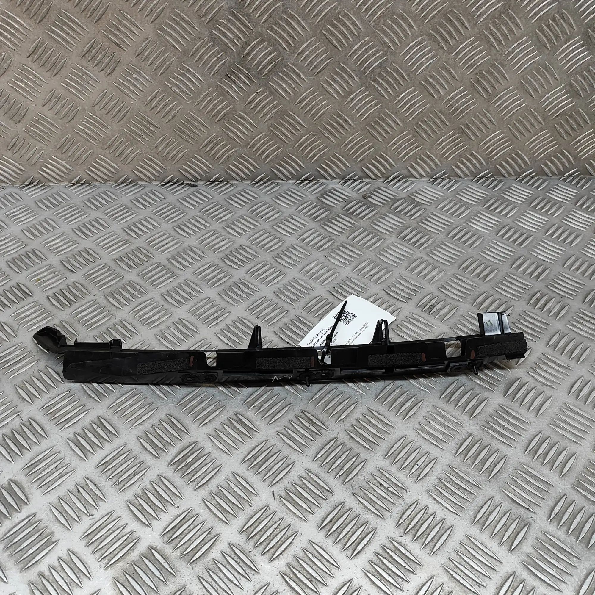 Jaguar F-Type Rear Left Bumper Bracket Rear Left Bumper Bracket — JAGUAR F-TYPE (Coupe...