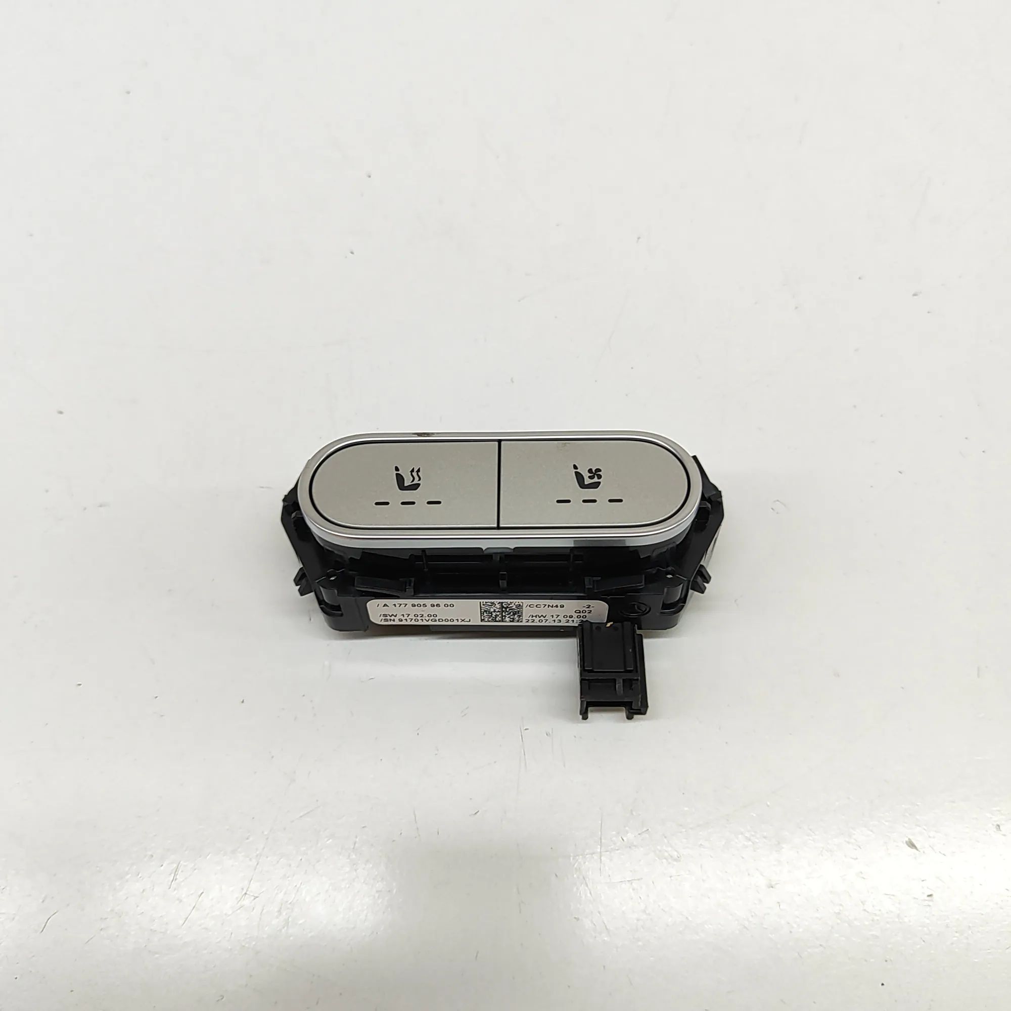 Mercedes-Benz GLS (X167) Seat heating switch Seat heating switch — MERCEDES BENZ GLS (X167) ...