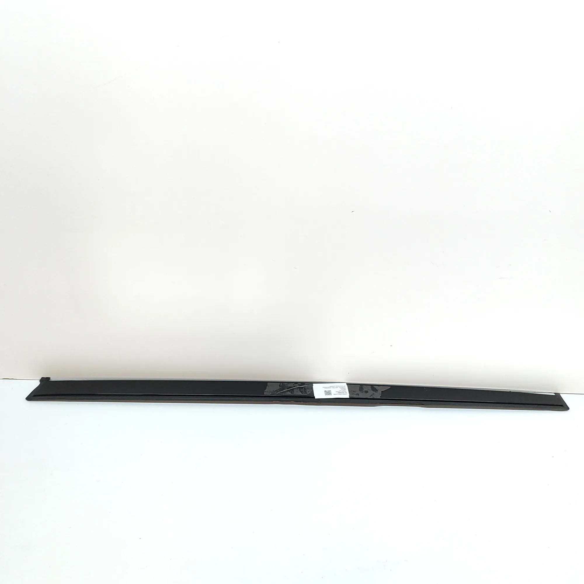 Land Rover Range Rover Sport (L494) Right Side Roof Strip Trim Right Side Roof Strip Trim — LAND ROVER RANGE R...