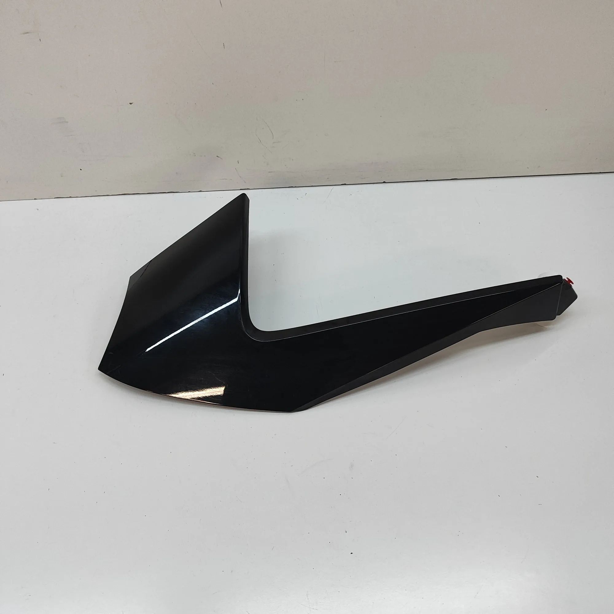 Nissan Leaf Tailgate Bootlid Trim Tailgate Bootlid Trim — NISSAN LEAF (ZE1) (2017...