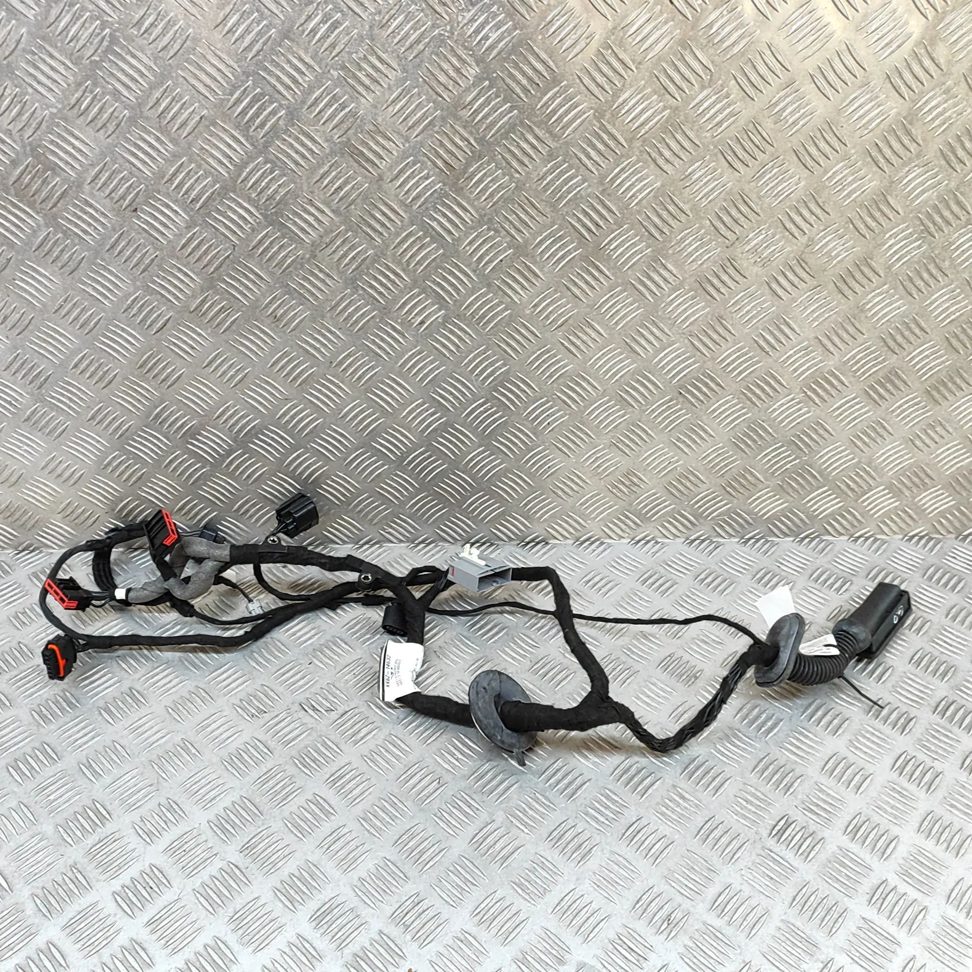 Land Rover Range Rover Sport (L494) Door wiring — rear right Door wiring — rear right — LAND ROVER RANGE ROV...