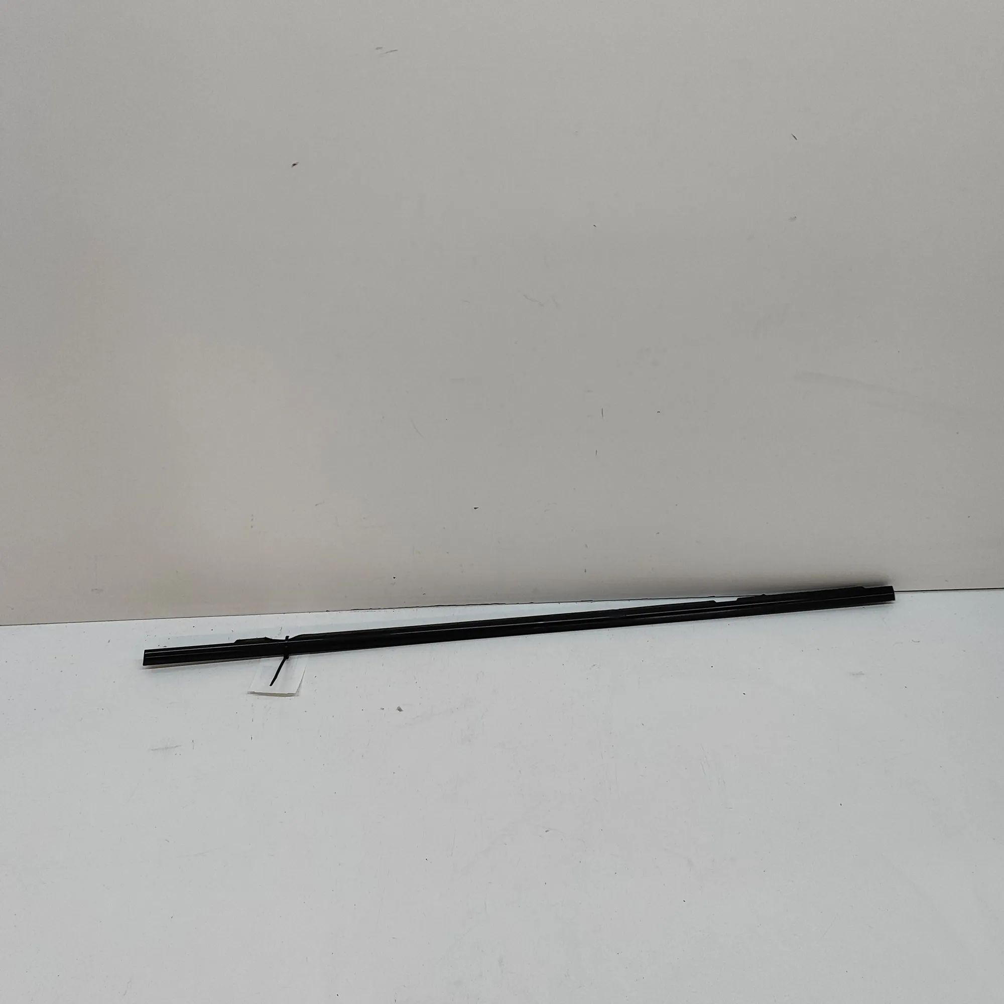BMW X6 (E71 / E72) Door window strip — rear left Door window strip — rear left — BMW X6 (E71, E7...