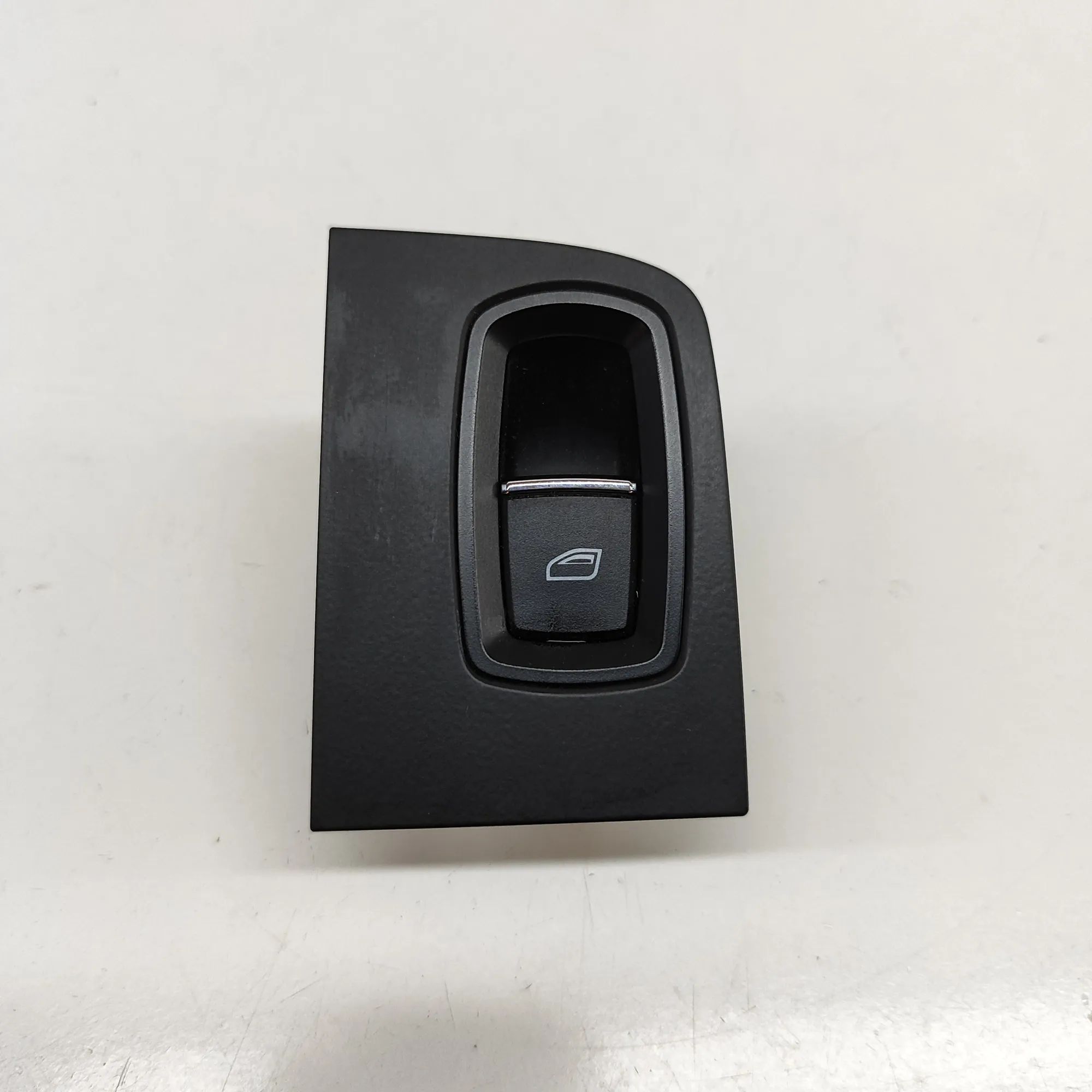Porsche Cayenne Door window switch — front right Door window switch — front right — PORSCHE CAYE...
