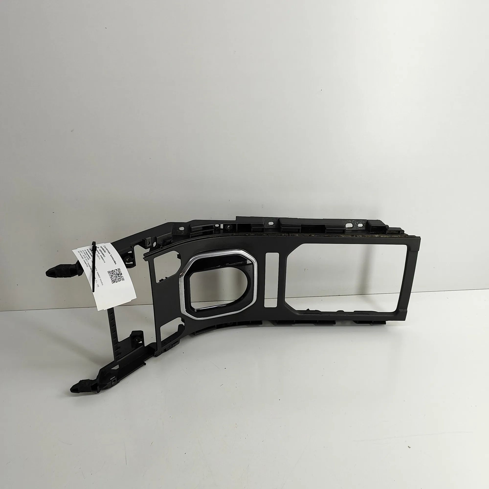 Land Rover Range Rover Evoque Centre console trim Centre console trim — LAND ROVER RANGE ROVER EV...