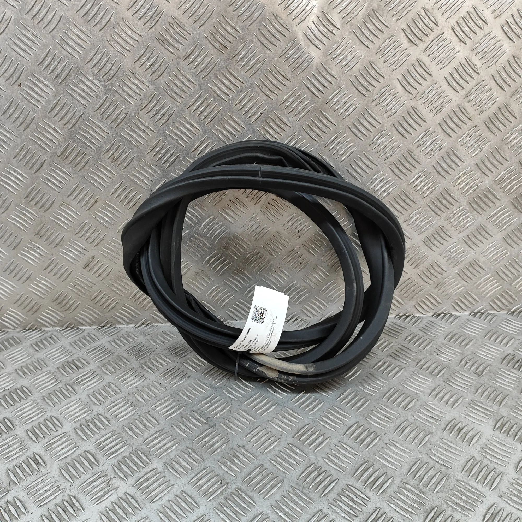 BMW 2 (F44) Door rubber seal — rear left Door rubber seal — rear left — BMW 2 SERIES (Gr...
