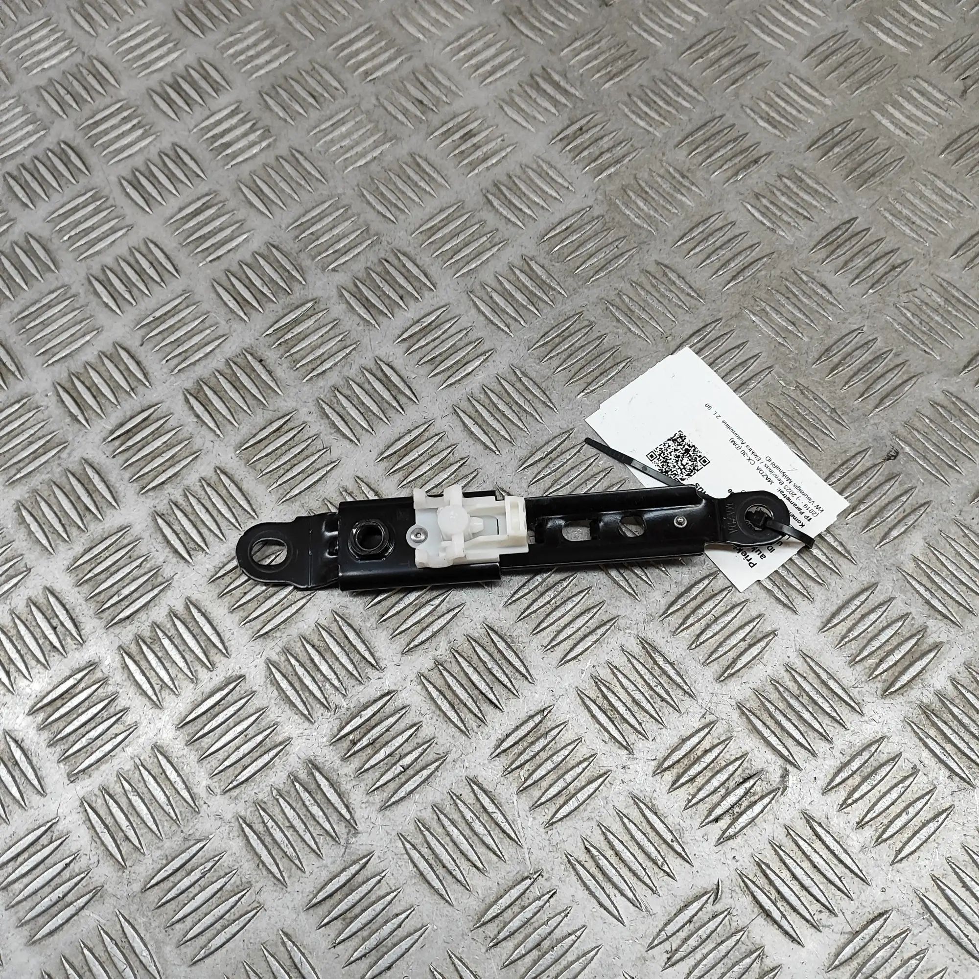 Mazda 3 (BP) Seat belt height adjuster — front left Seat belt height adjuster — front left — MAZDA ...