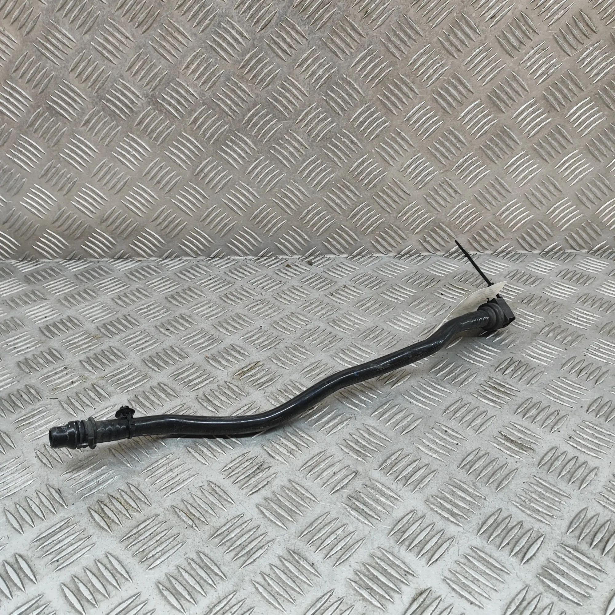 Mercedes-Benz GLS (X167) Шланг системы охлаждения Coolant hose — MERCEDES BENZ GLS (X167) (2019-....