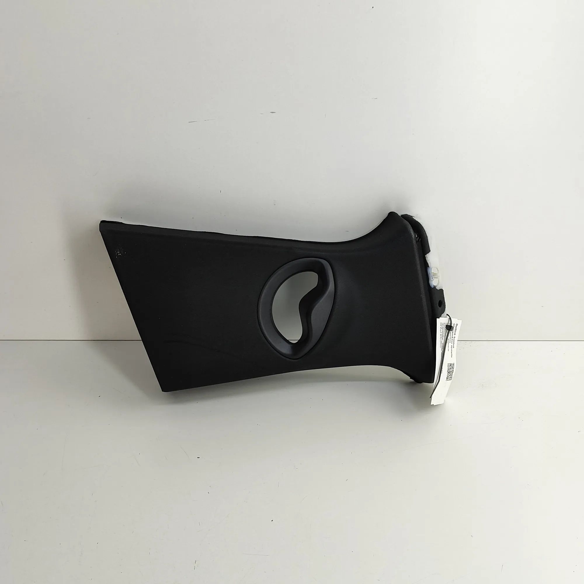 BMW 2 (F44) B-pillar trim — right B-pillar trim — right — BMW 2 SERIES (Gran Coup...