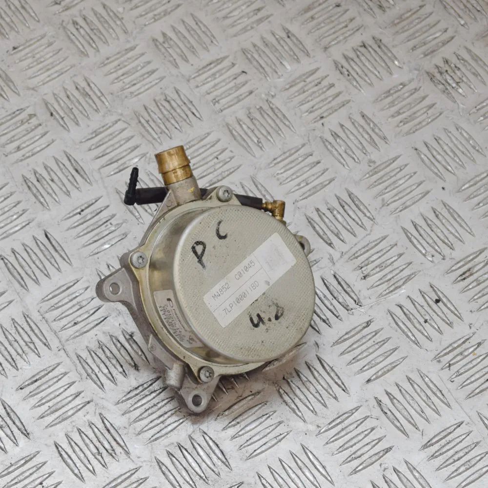 Porsche Cayenne Alipaine pumpu Vacuum Pump — PORSCHE CAYENNE (92A) (2010-...) ...