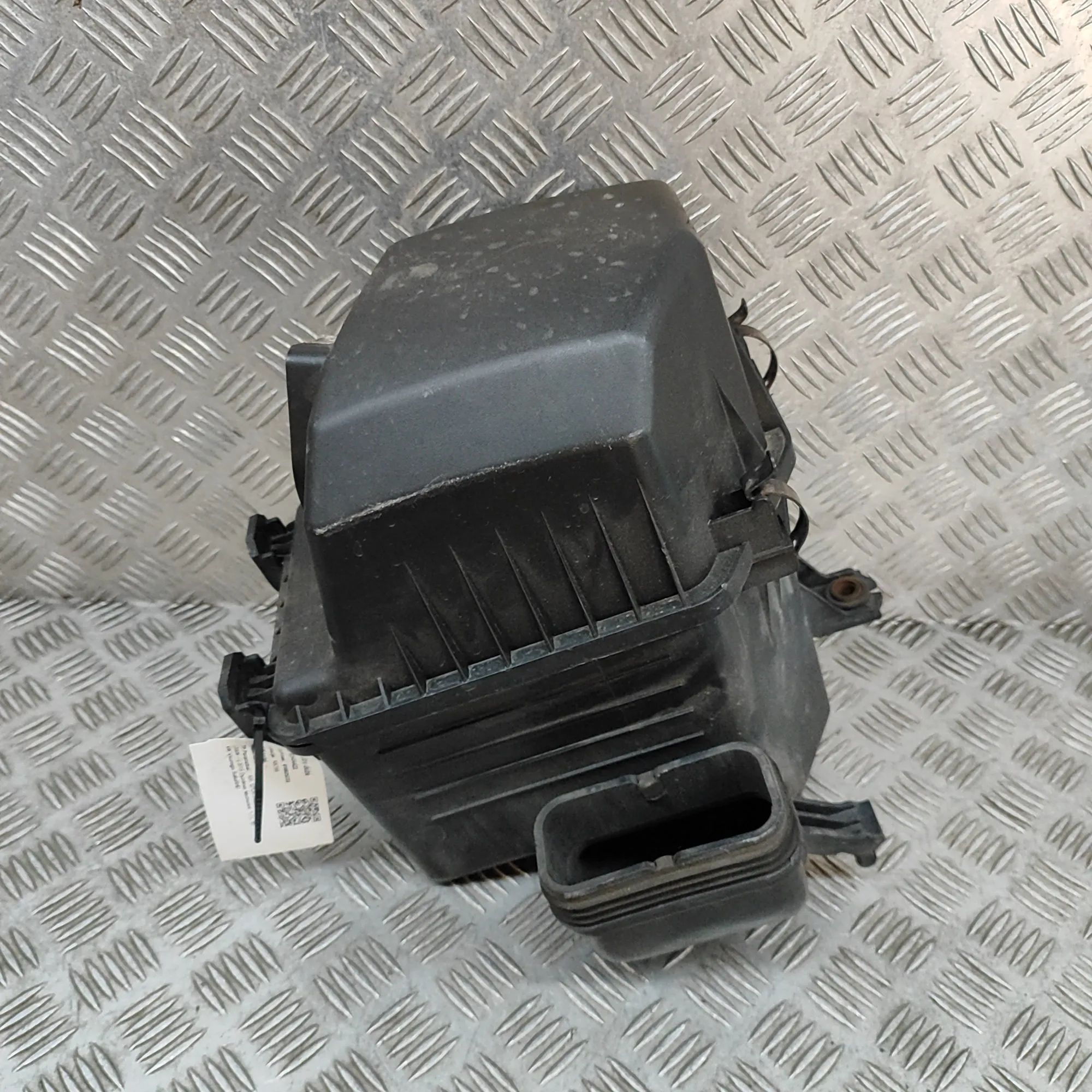 Kia Sportage Воздухоочиститель  Air Filter Box — KIA SPORTAGE (SL) (2009-...) —...