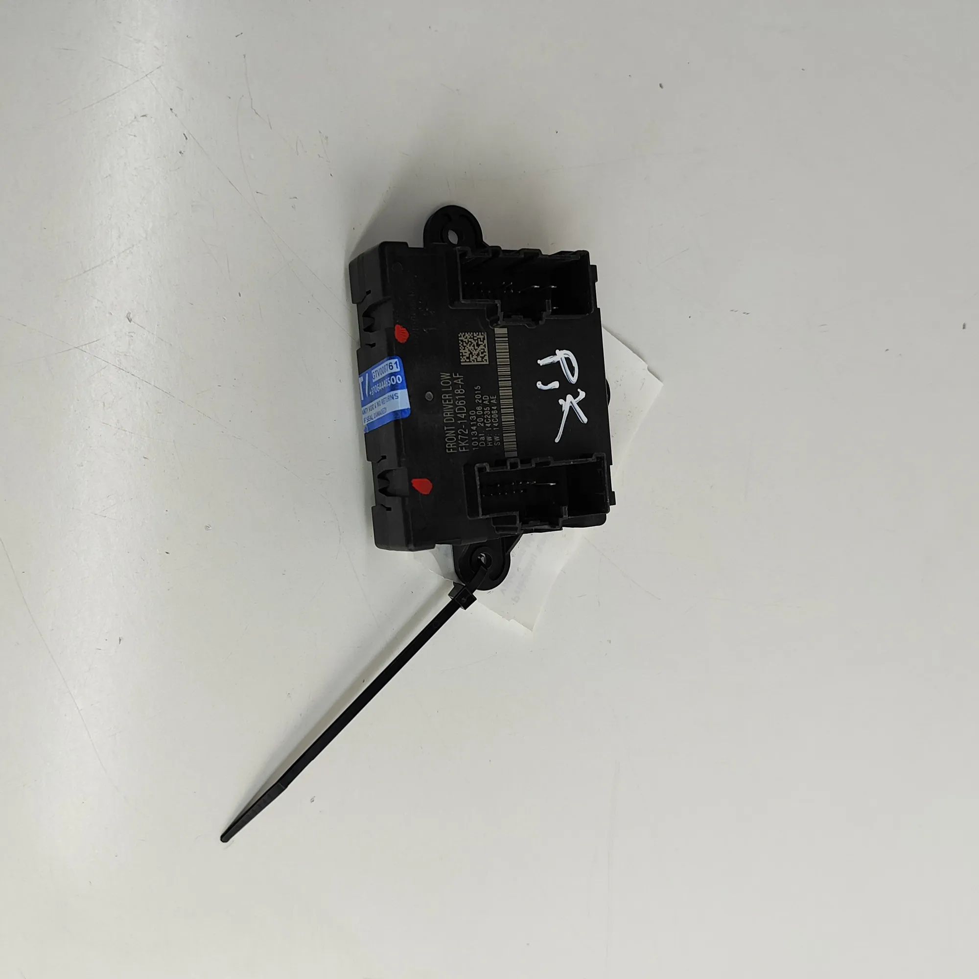 Jaguar XE Door control unit — front left Door control unit — front left — JAGUAR XE (X76...