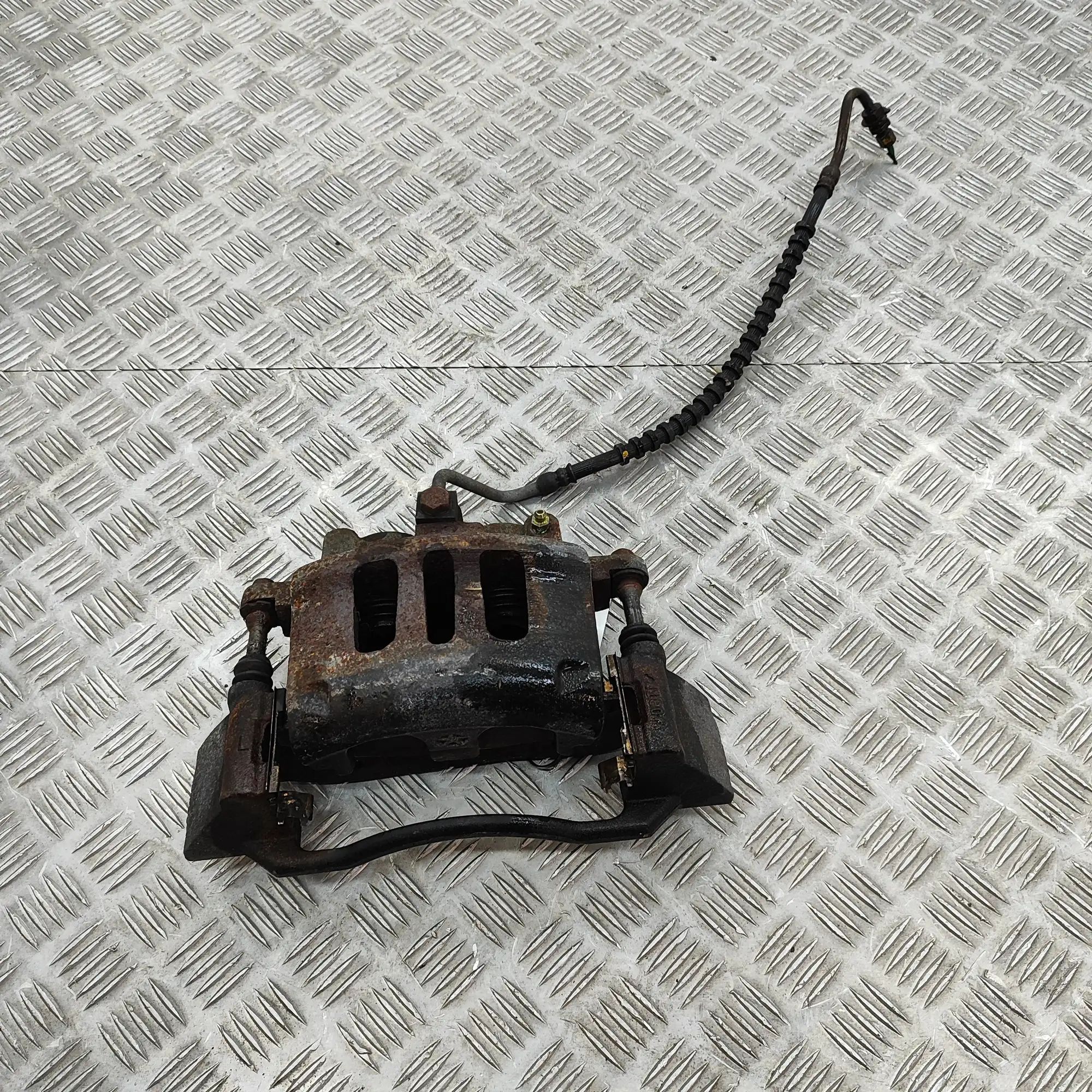 Chrysler Pacifica Brake caliper — front left Brake caliper — front left — CHRYSLER PACIFICA ...