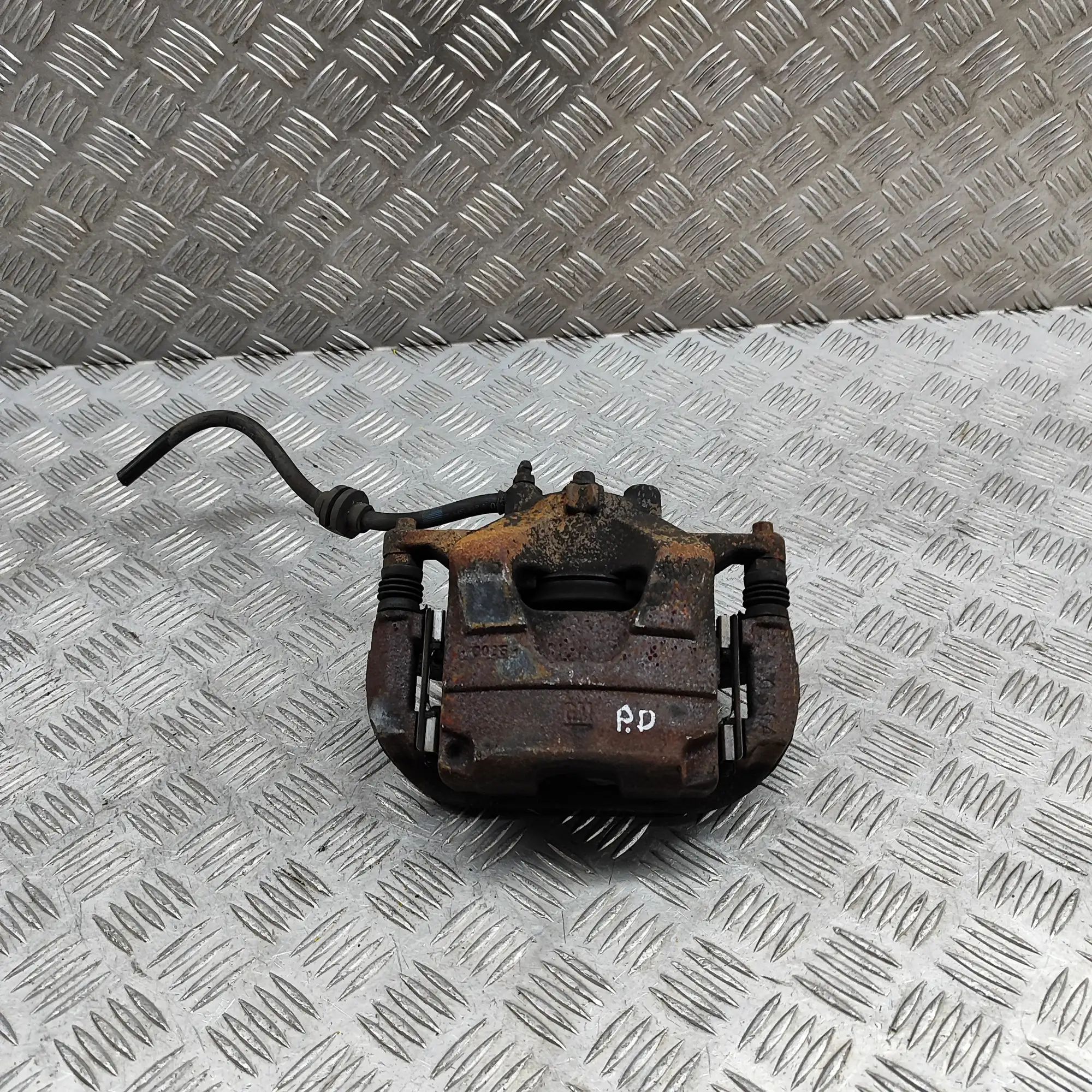 Chevrolet Cruze Brake caliper — front right