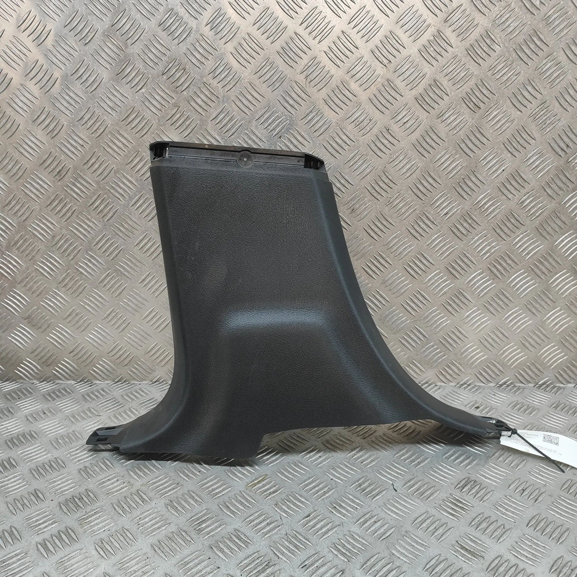 Mercedes-Benz GLS (X167) B-pillar trim — left B-pillar trim — left — MERCEDES BENZ GLS (X167)...