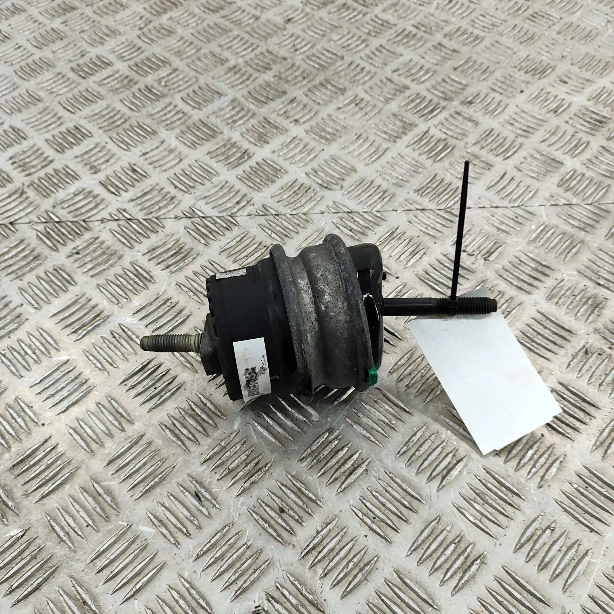 Chevrolet Camaro Left Side Engine Mount Left Side Engine Mount — CHEVROLET CAMARO (2009...