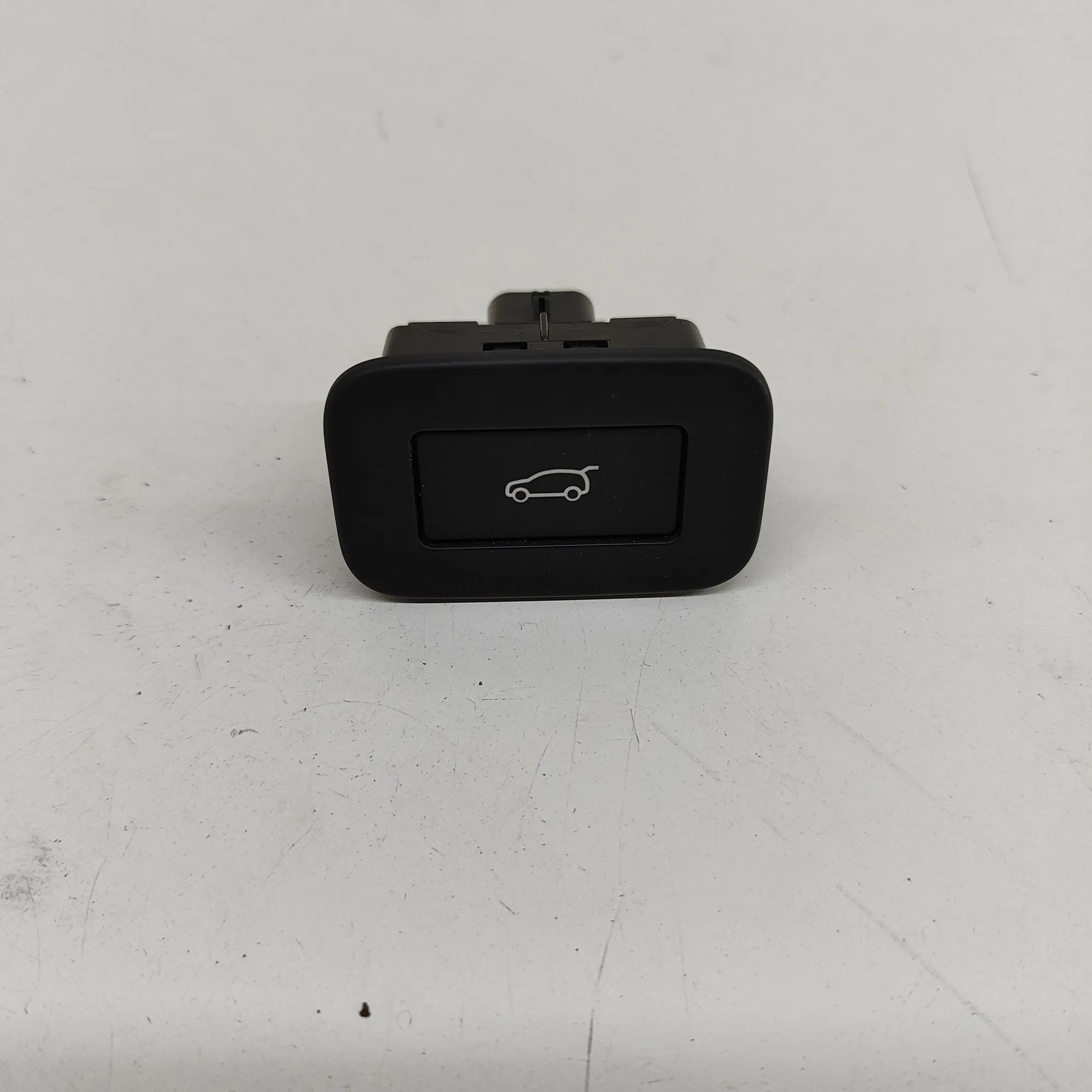 Land Rover Range Rover Sport (L461) Tailgate Open Switch Tailgate Open Switch — LAND ROVER RANGE ROVER S...