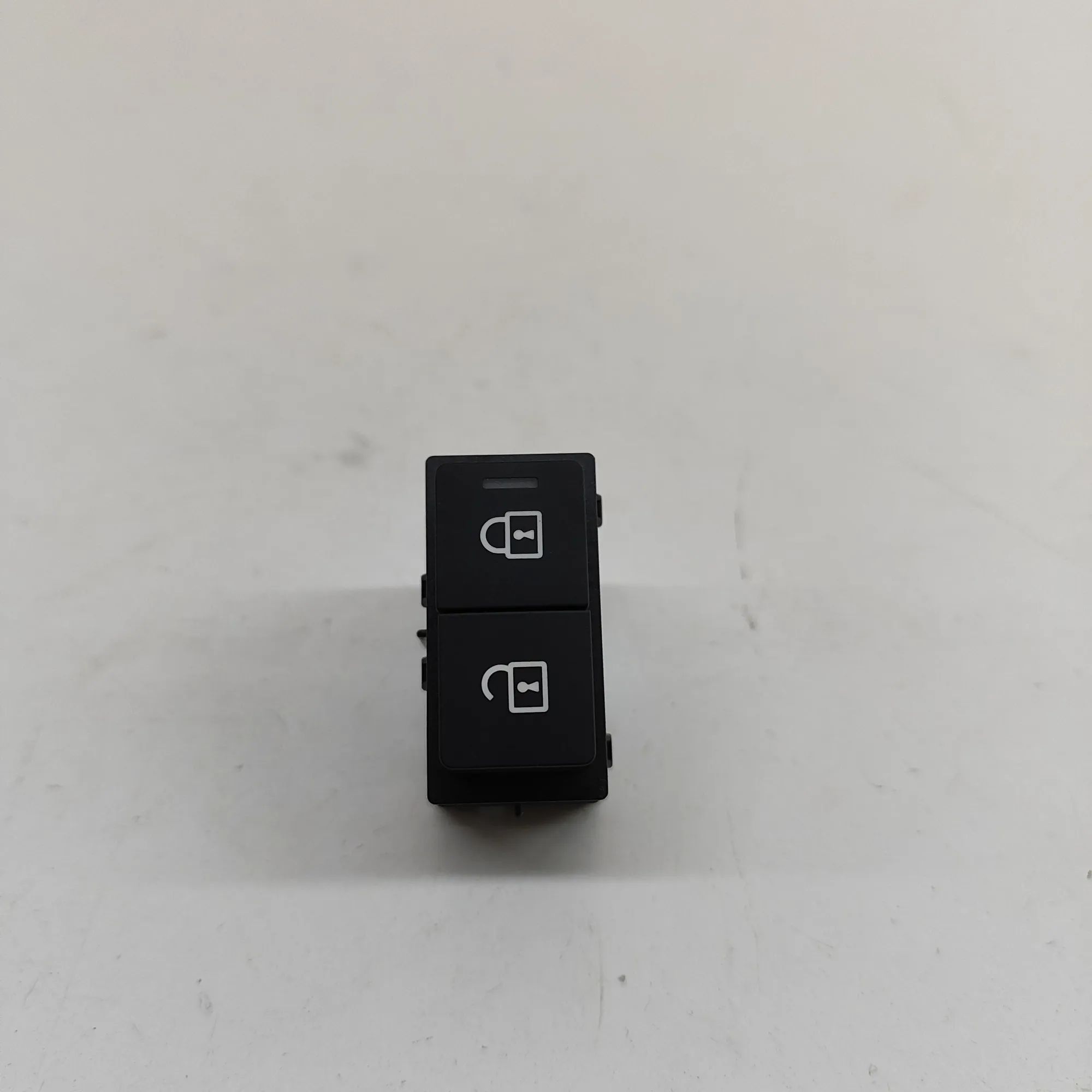 Land Rover Range Rover Sport (L461) Central locking Switch Central Locking Switch — LAND ROVER RANGE ROVER...