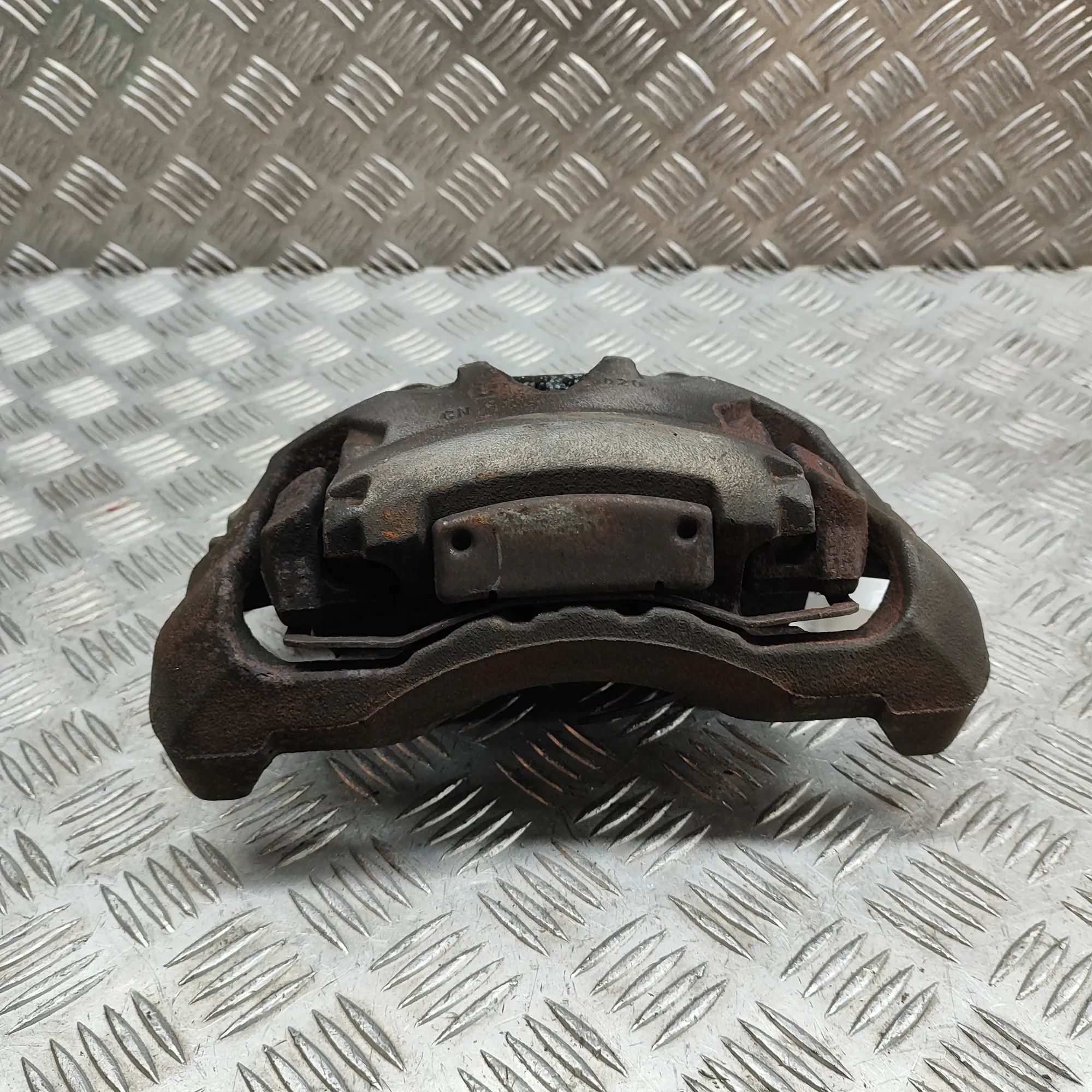 Volvo V70 Front Left Brake Caliper Front left brake caliper — VOLVO V70 (III BW) (...