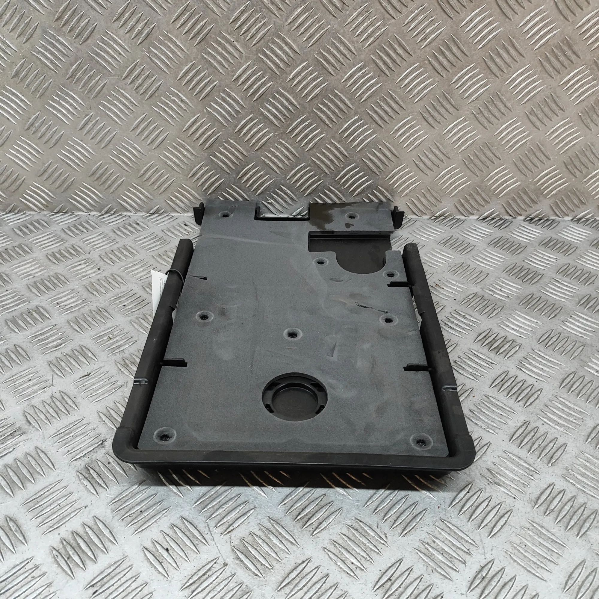 Mercedes-Benz GLS (X167) Battery tray Battery tray — MERCEDES BENZ GLS (X167) (2019-....