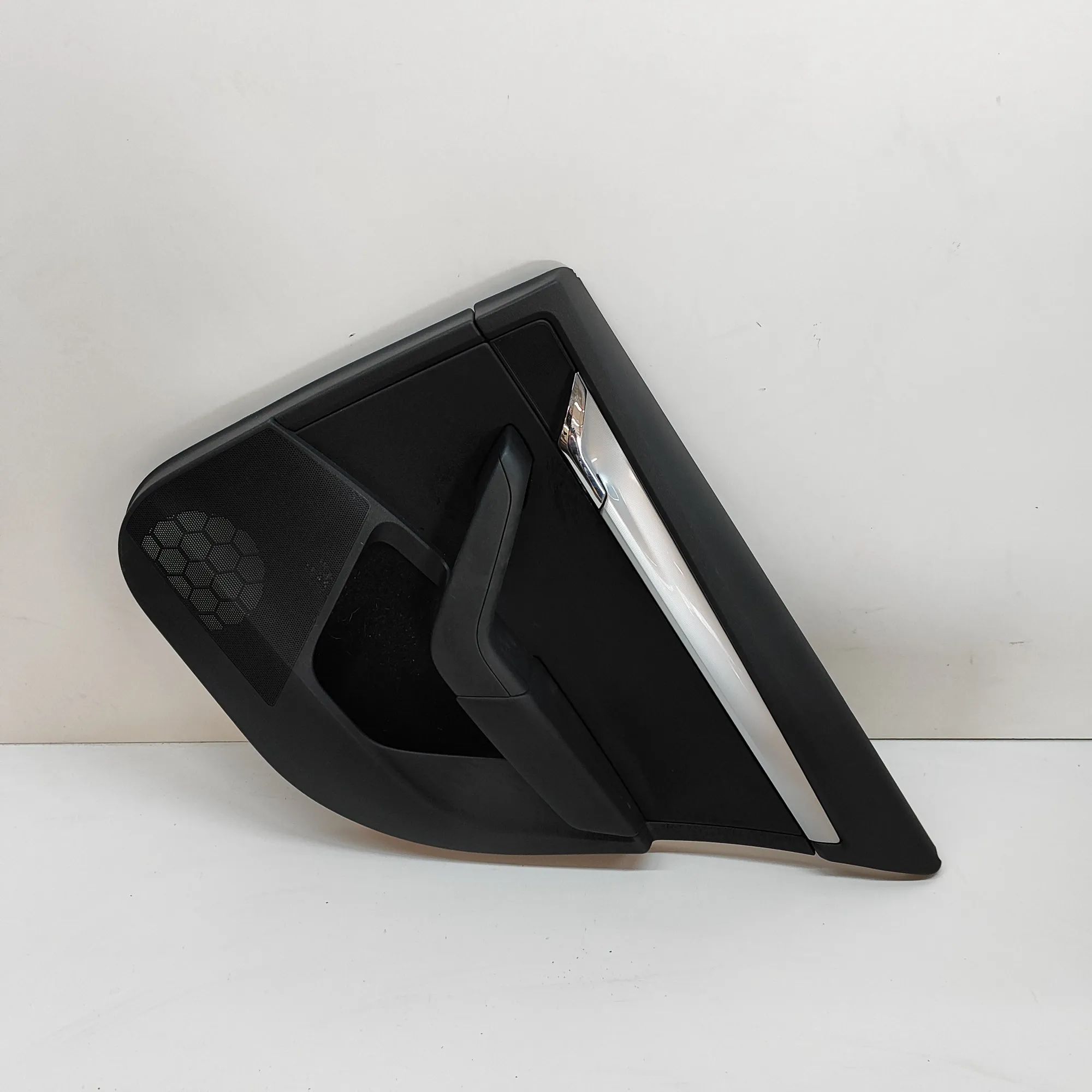 Skoda Octavia Rear Right Door Panel Rear Right Door Panel — SKODA OCTAVIA (III Comb...