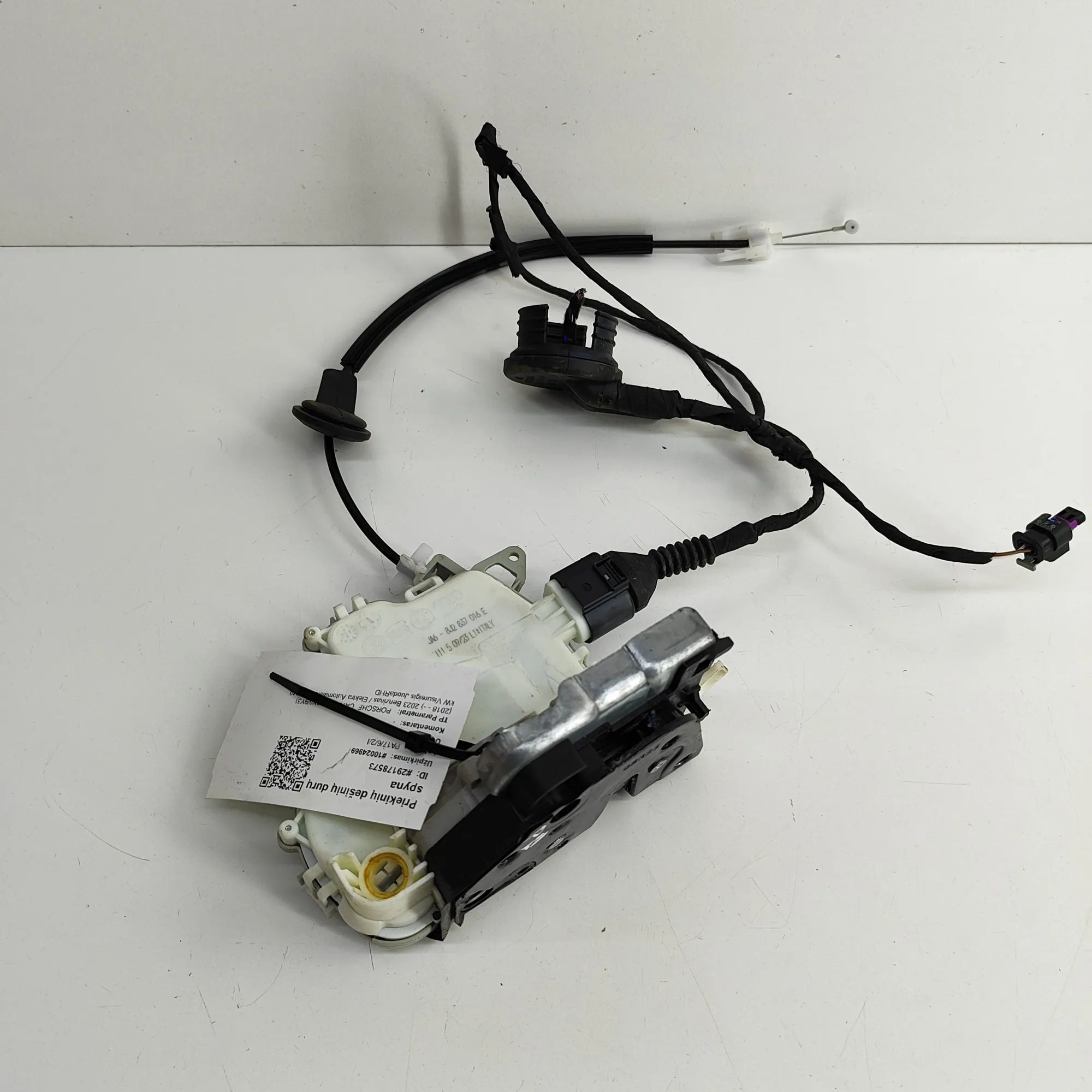 Porsche Cayenne Door lock — front right Door lock — front right — PORSCHE CAYENNE (9Y0/...
