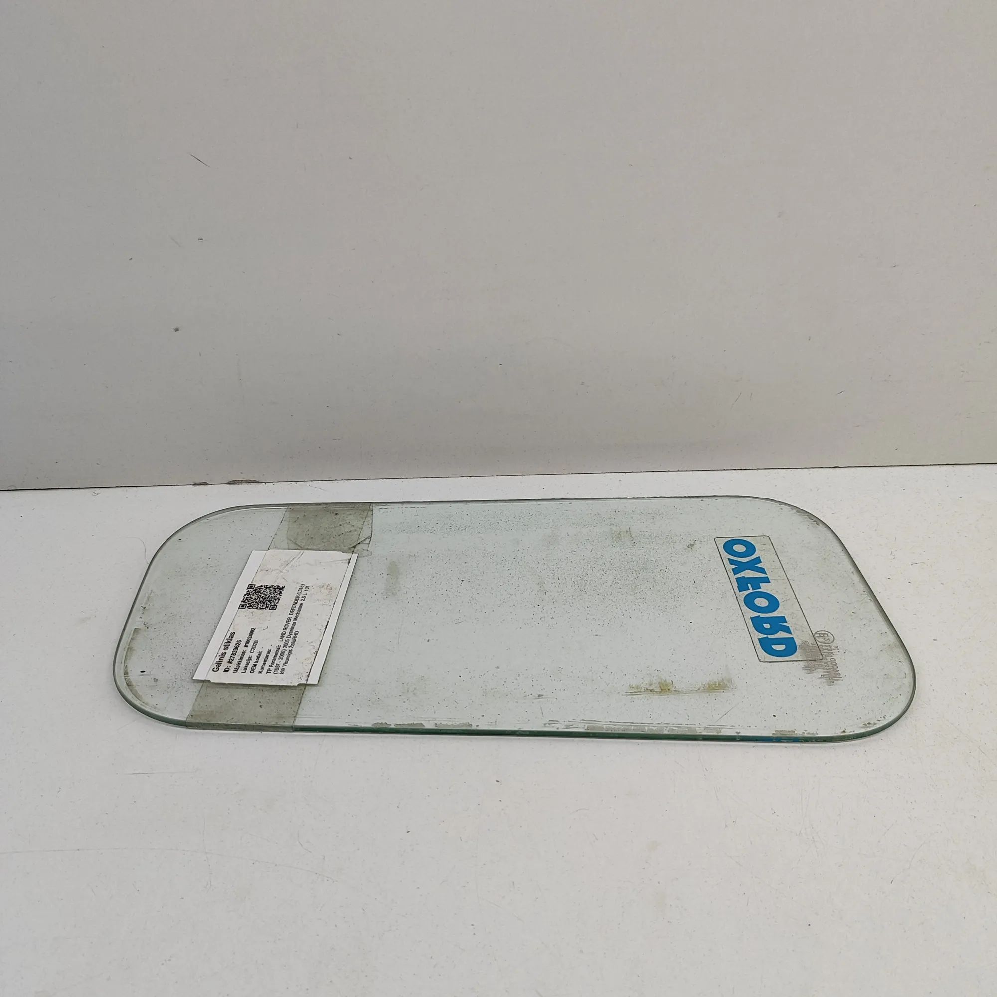 Land Rover Defender Rear Window glass Rear window glass — LAND ROVER DEFENDER (L315) ...