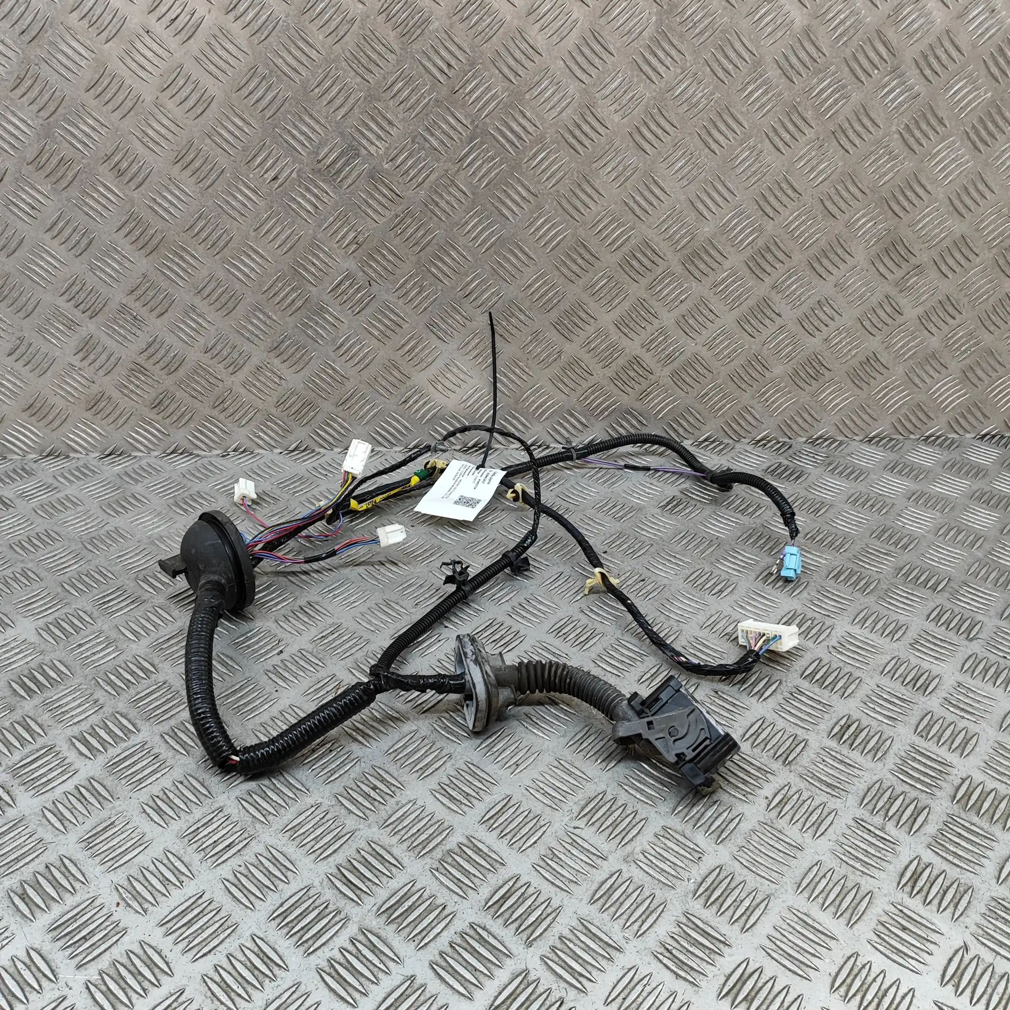 Nissan 350Z Door wiring — front right Door wiring — front right — NISSAN 350 (Z Coupe...