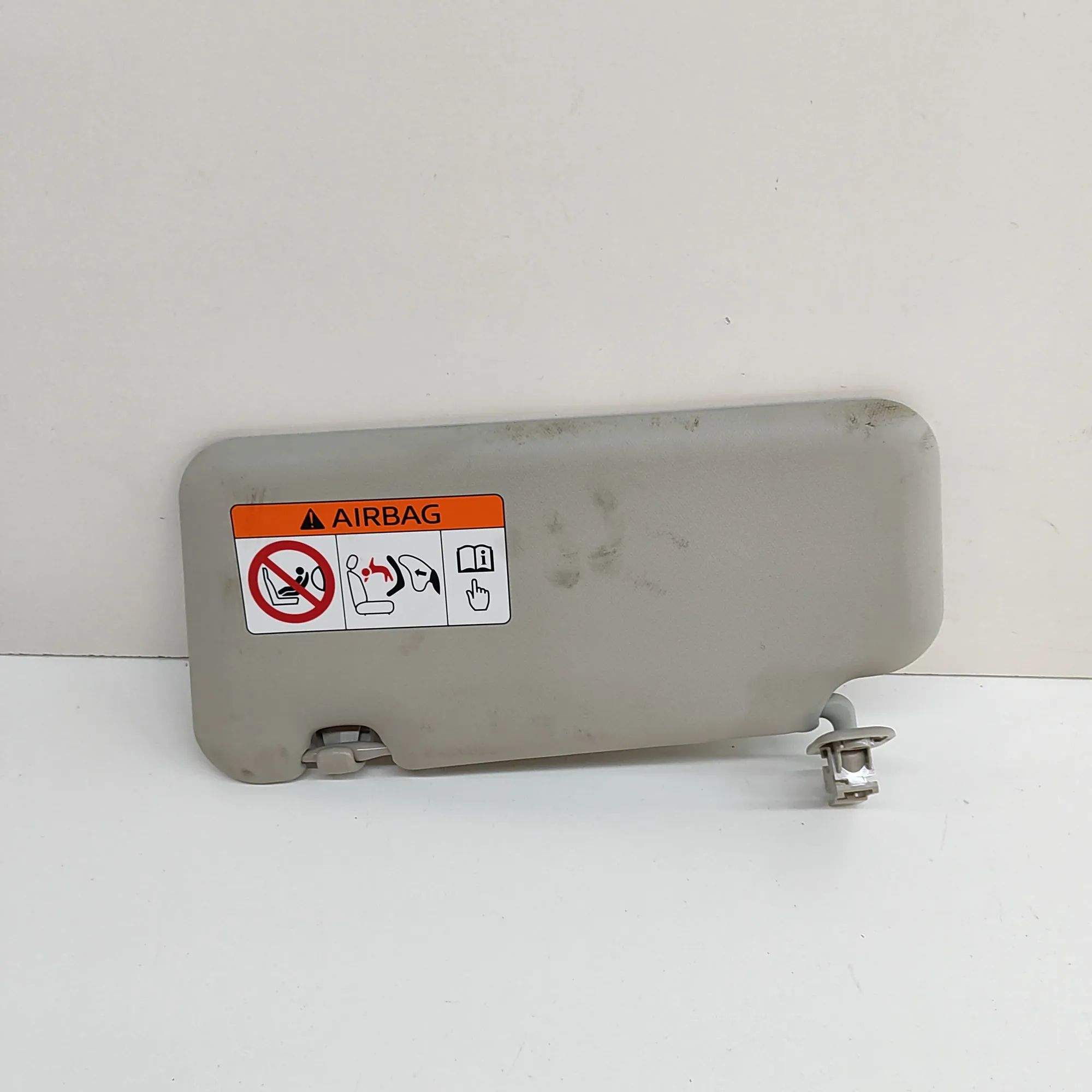 Mazda 2 (XP21) Sun visor — right Sun visor — right — MAZDA 2 (DL, DJ) (2014-...)...