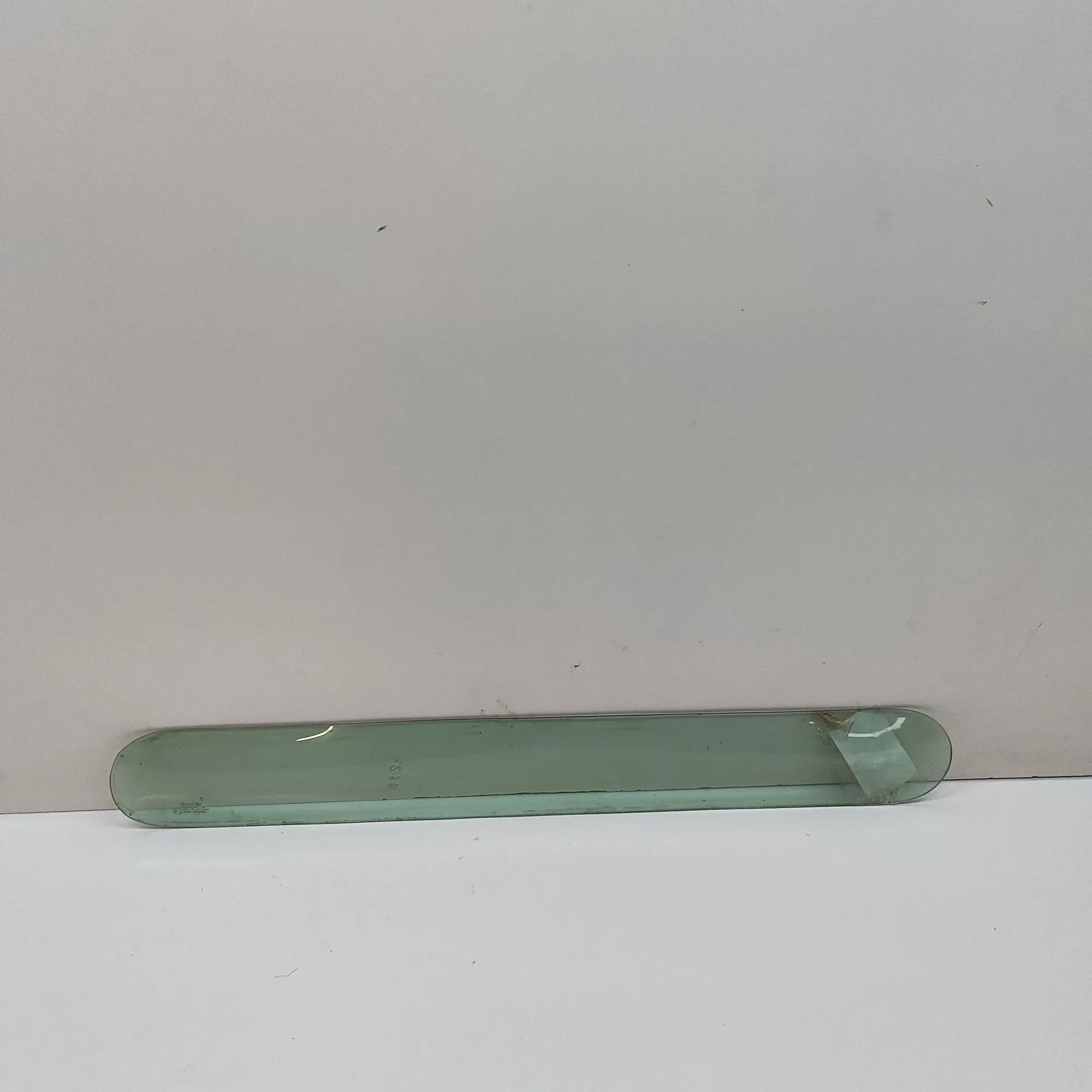 Land Rover Defender Rear Window glass Rear window glass — LAND ROVER DEFENDER (L315) ...