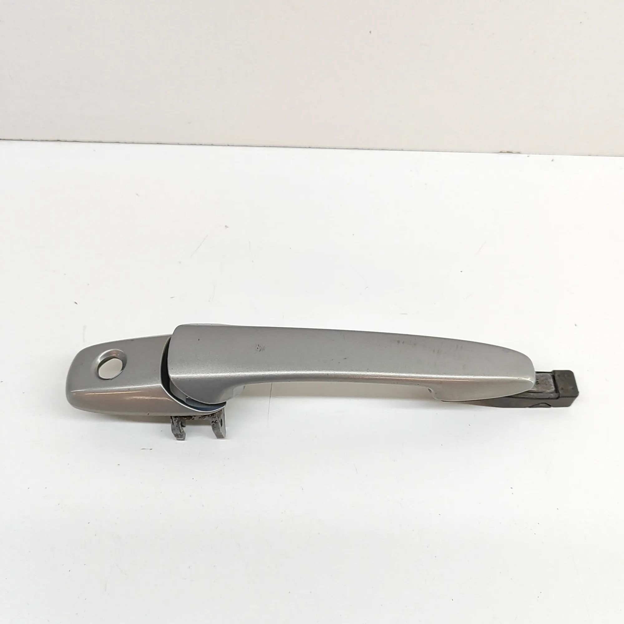 Mazda CX-9 Exterior door handle — front left Exterior door handle — front left — MAZDA CX-9 ...