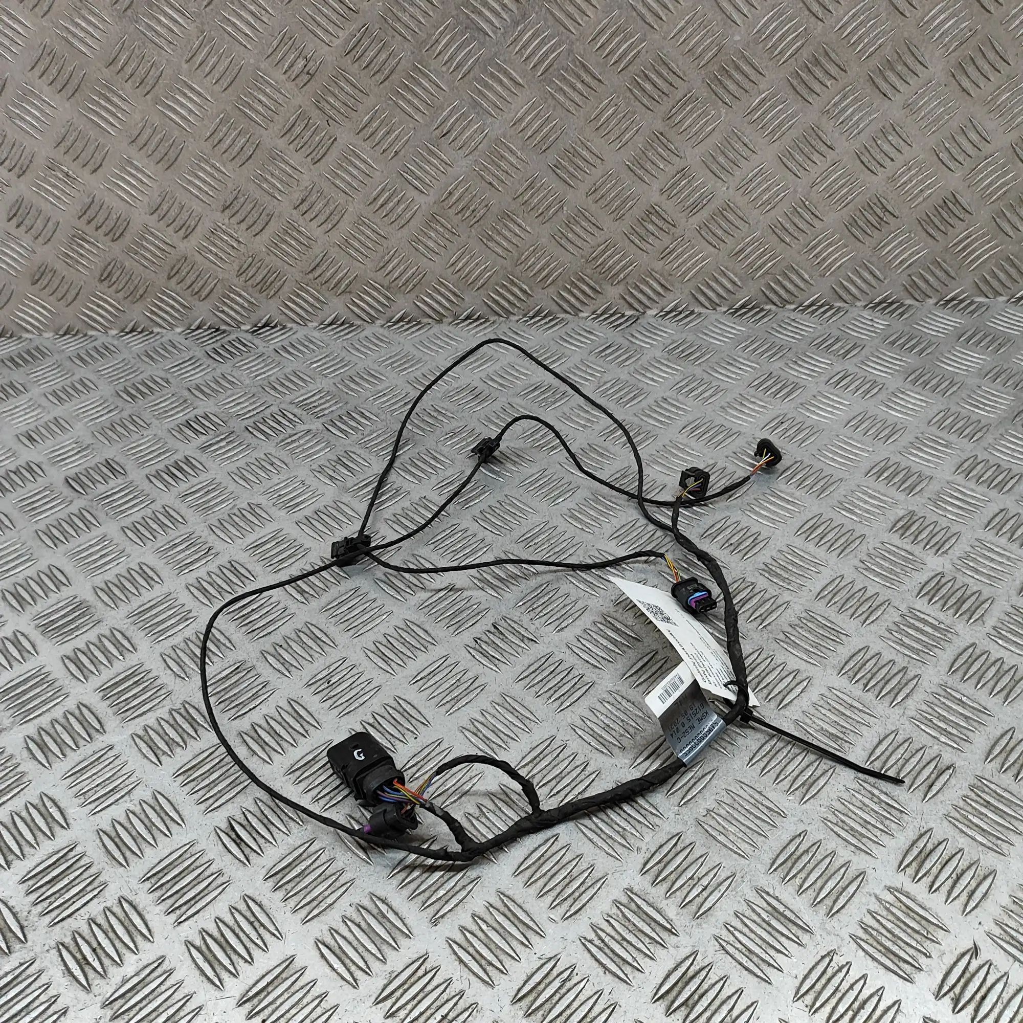 Audi Q2 (GA) Rear Parking Sensor Wiring Loom Rear Parking Sensor Wiring Loom — AUDI Q2 (GA) ...