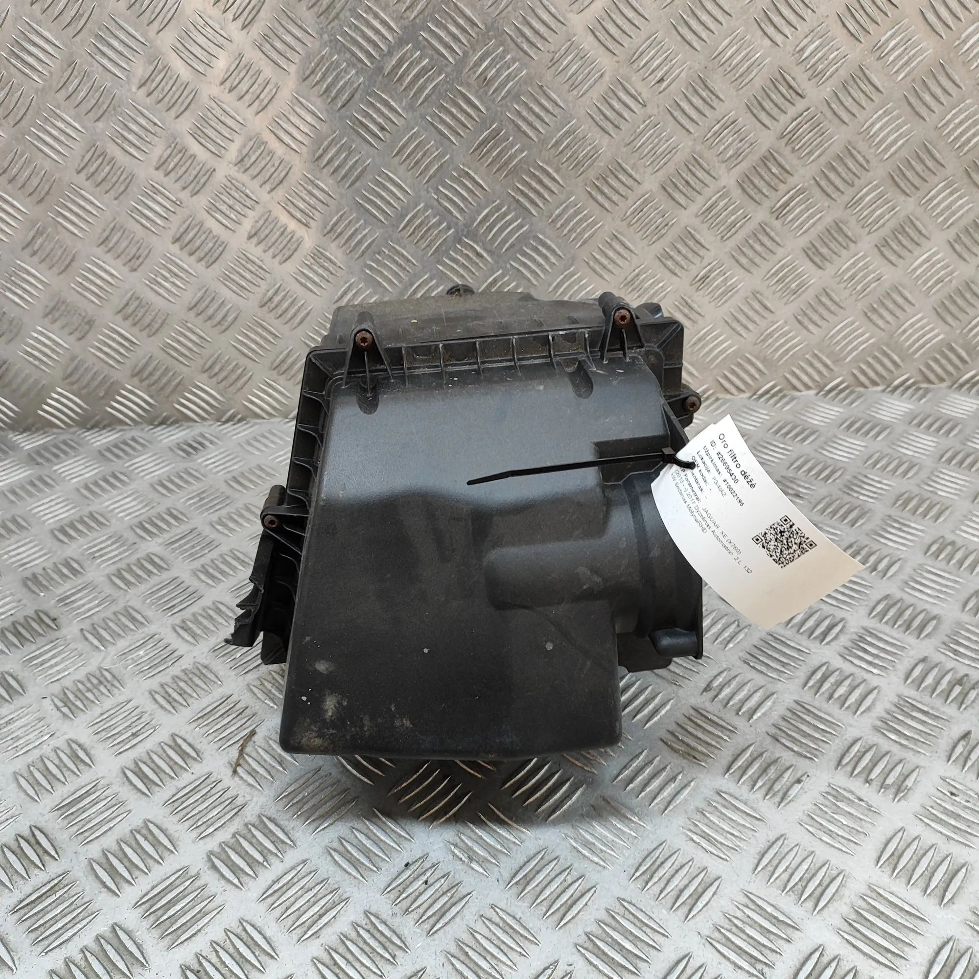 Jaguar XE Ilmanpuhdistin  Air Filter Box — JAGUAR XE (X760) (2015-...) — ...