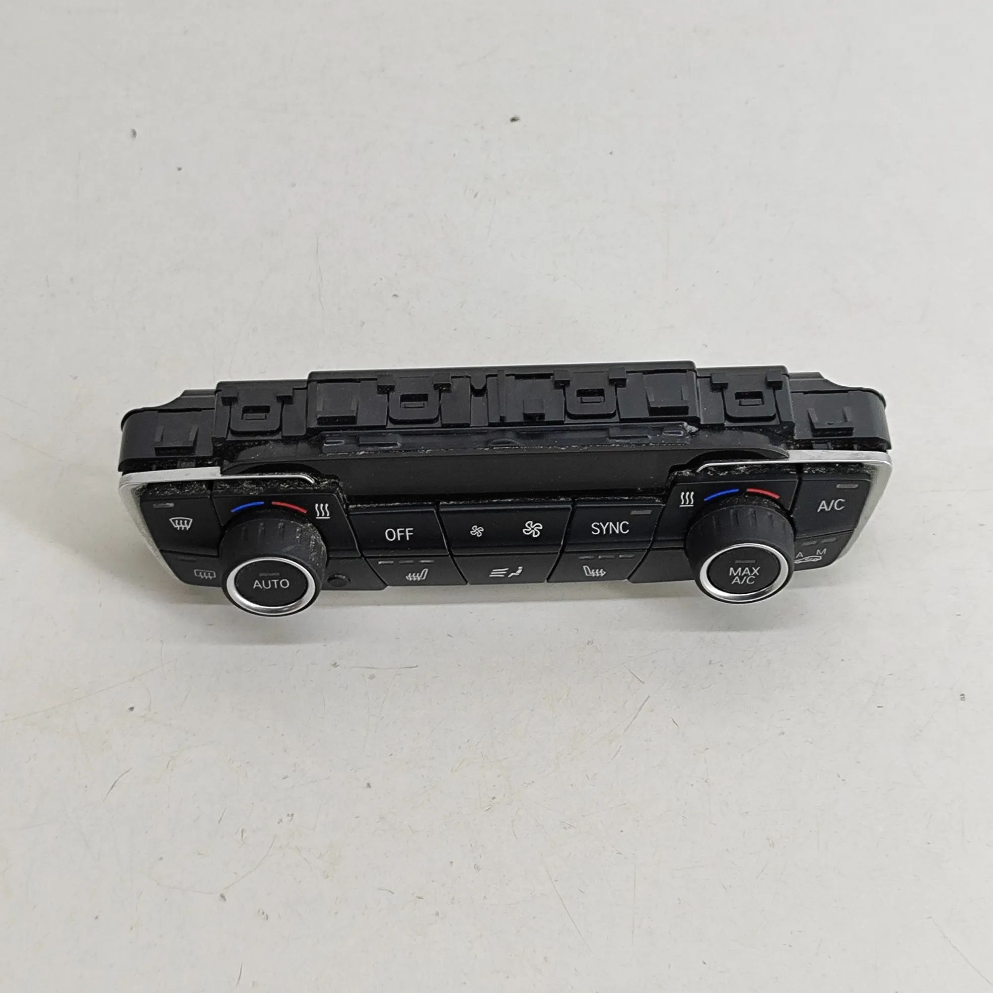 BMW 2 (F22 / F23) Climate control unit Climate control unit — BMW 2 SERIES (Active Tou...