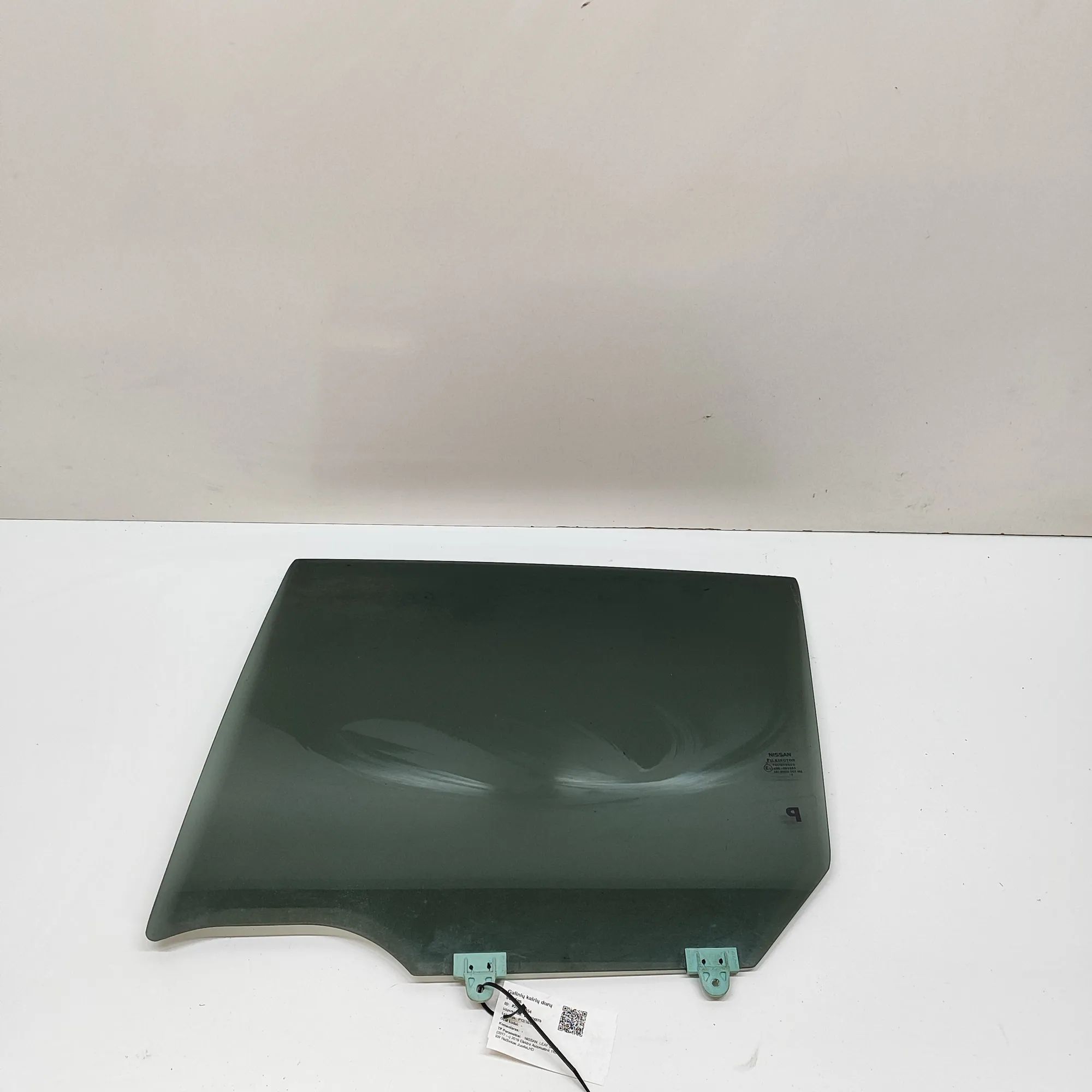 Nissan Leaf Rear Left Door Window Rear Left Door Window — NISSAN LEAF (ZE1) (2017...