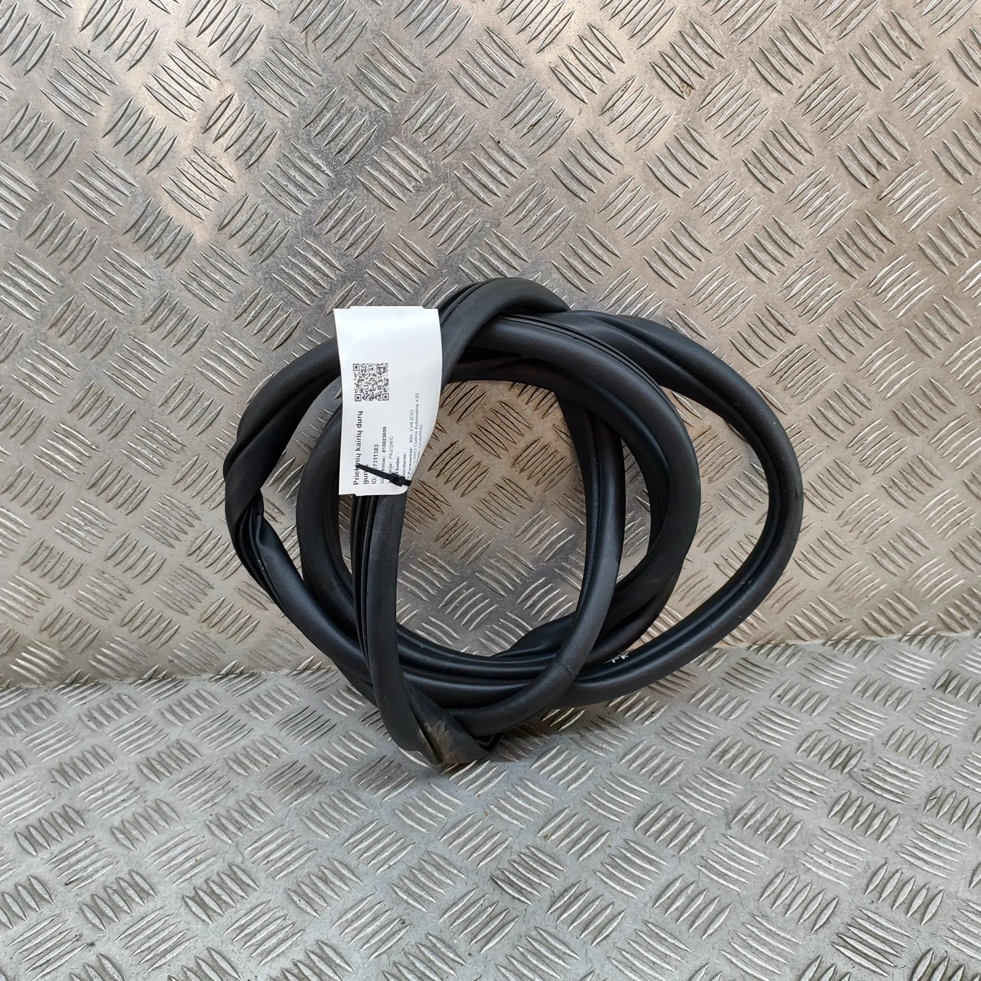 Kia EV6 Door rubber seal — front left Door rubber seal — front left — KIA EV6 (CV) (2...