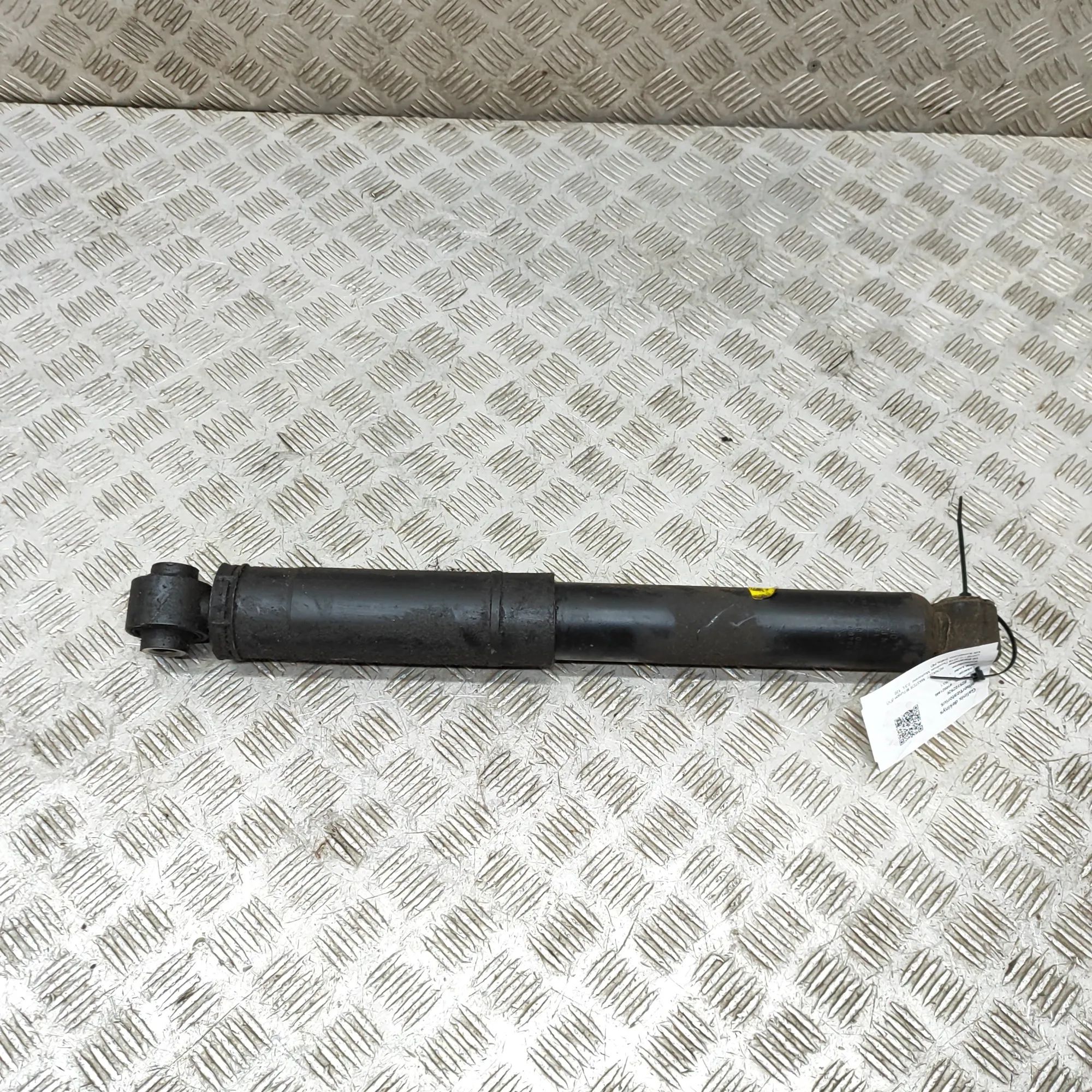 Renault Master Shock absorber — rear right Shock absorber — rear right — RENAULT MASTER (I...