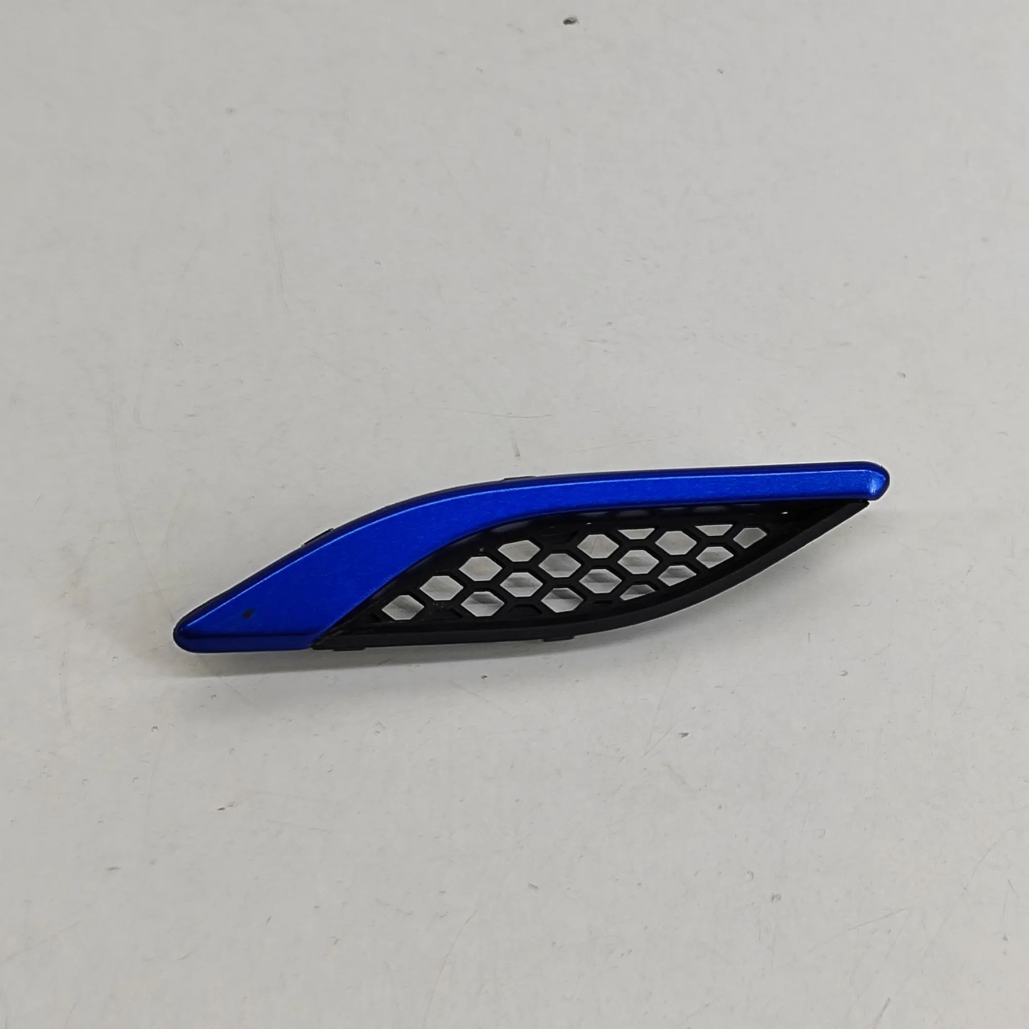 Maserati Ghibli Fender moulding — front right Fender moulding — front right — MASERATI GHIBLI...