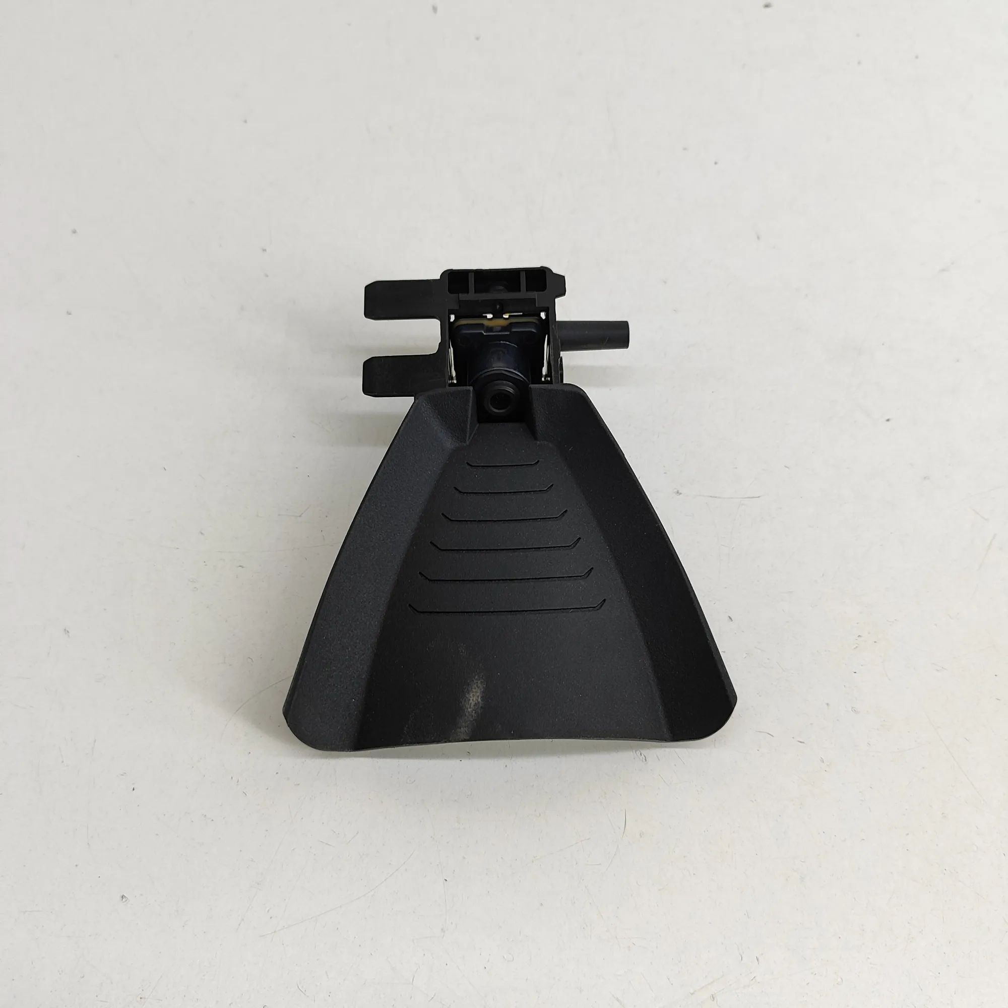 BMW 2 (F22 / F23) Camera — front Camera — front — BMW 2 SERIES (Active Tourer F4...
