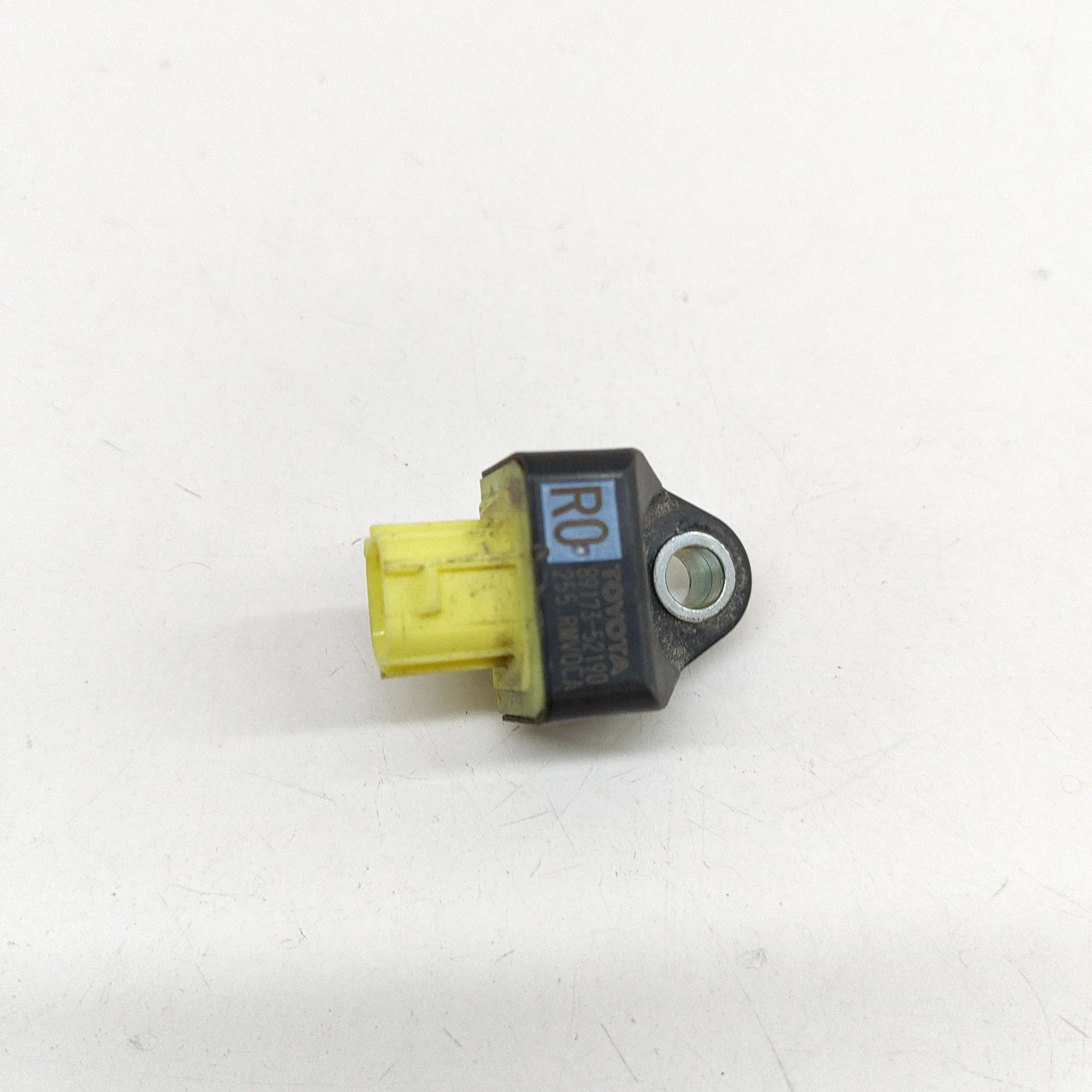 Toyota RAV4 (XA50) Impact sensor — front right Impact sensor — front right — TOYOTA RAV (4 V X...