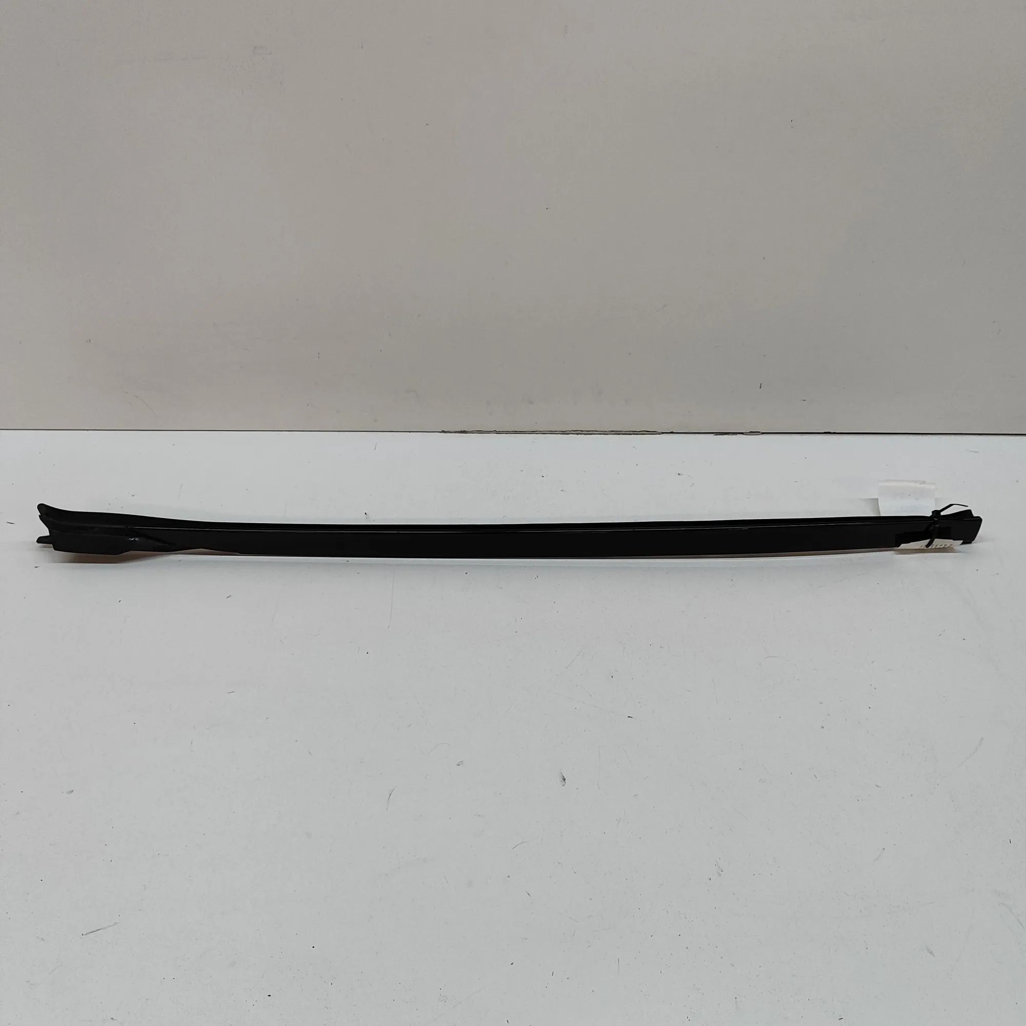 BMW X5 (F15) Windshield Left Vertical Trim Windshield Left Vertical Trim — BMW X5 (G05) (2...