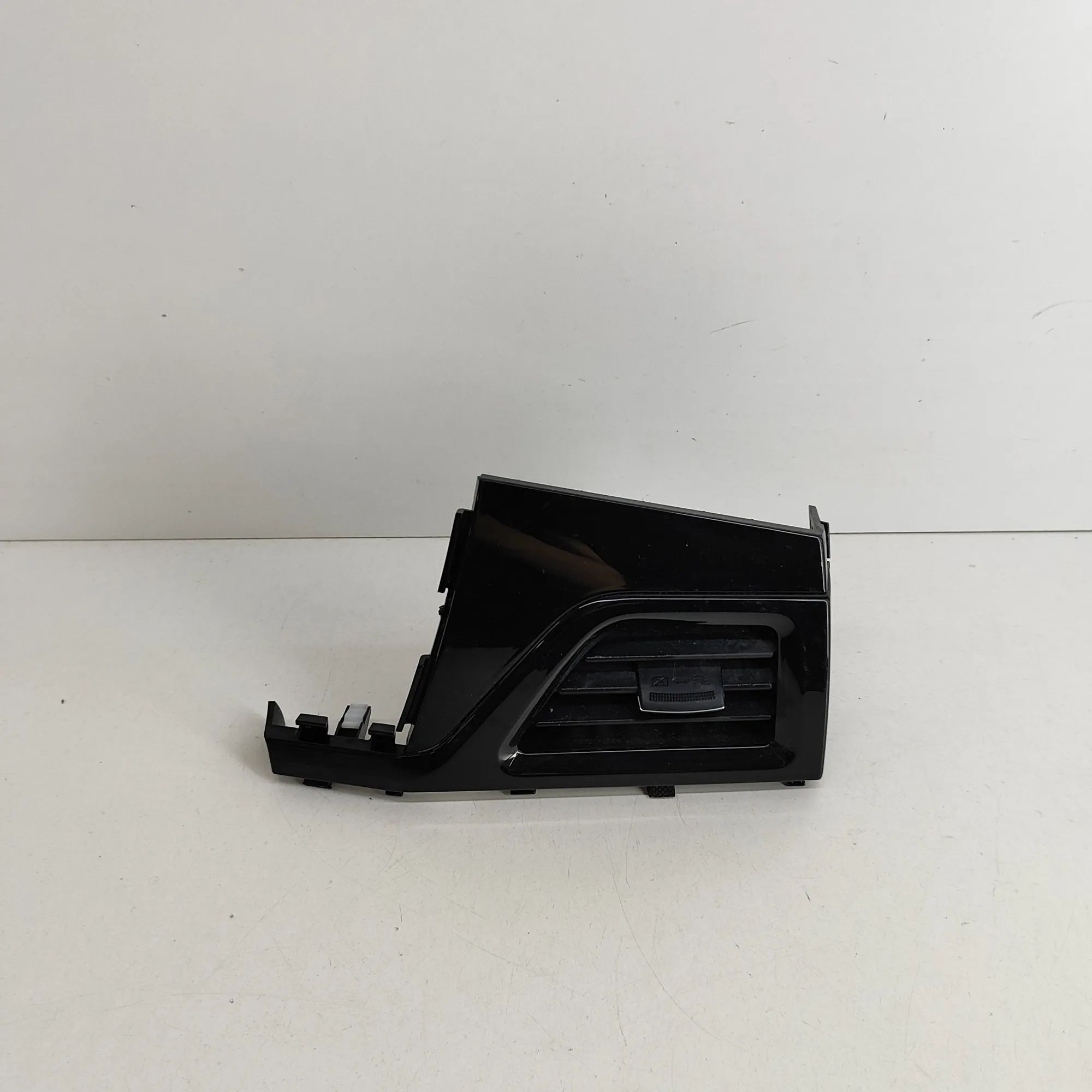 Ssangyong Korando Dashboard Air Vents Dashboard Air Vents — SSANGYONG KORANDO (C300) ...