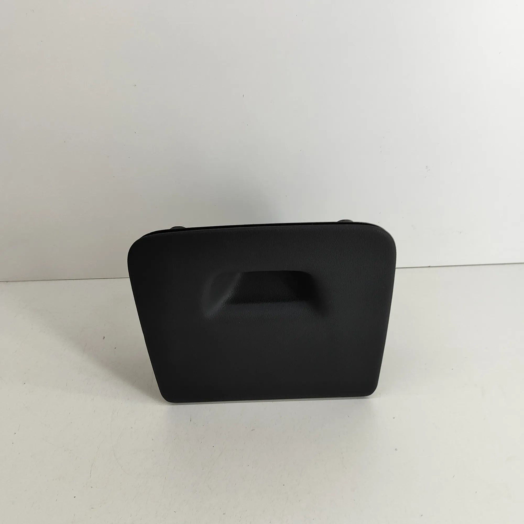 BMW X5 (G05) Glove Compartment Glove compartment — BMW X5 (G05) (2018-...) — 3...