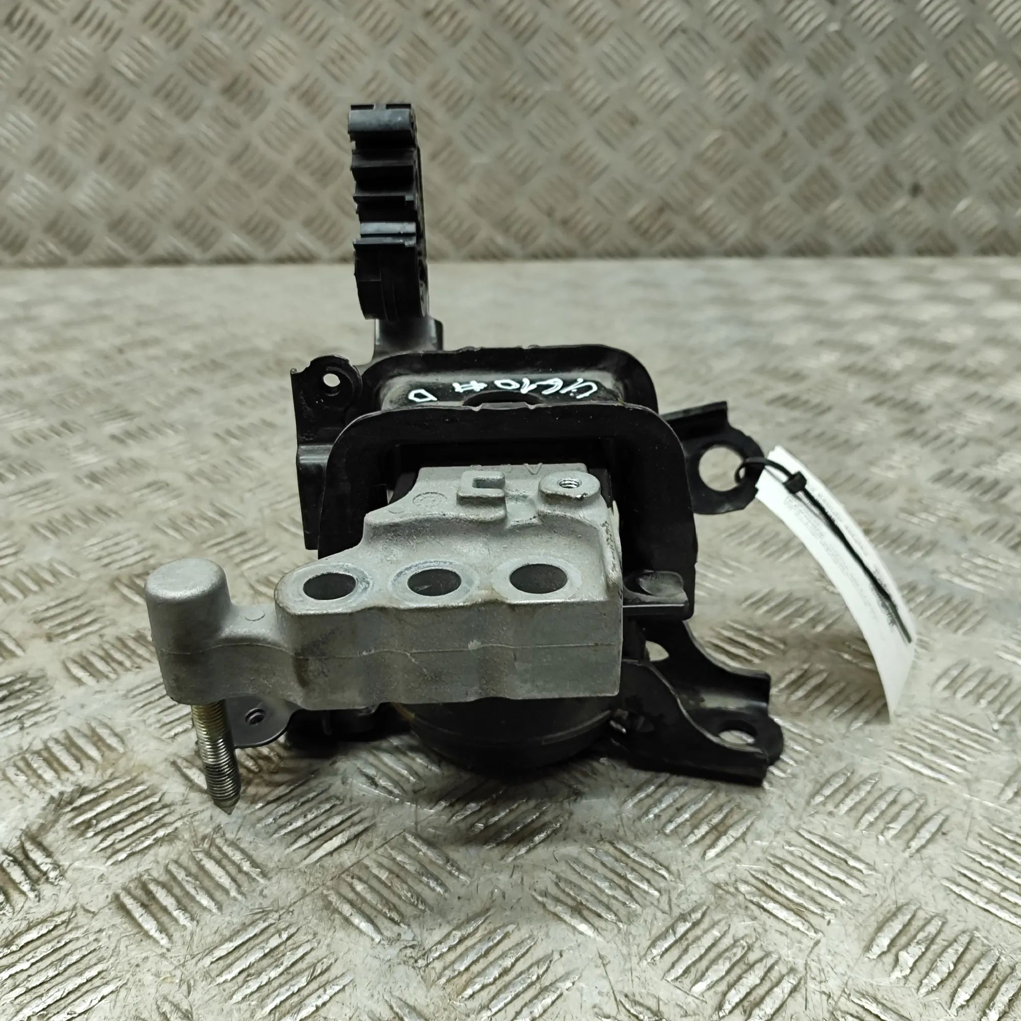 Toyota RAV4 (XA50) Right Side Engine Mount Right Side Engine Mount — TOYOTA RAV (4 V XA50)...