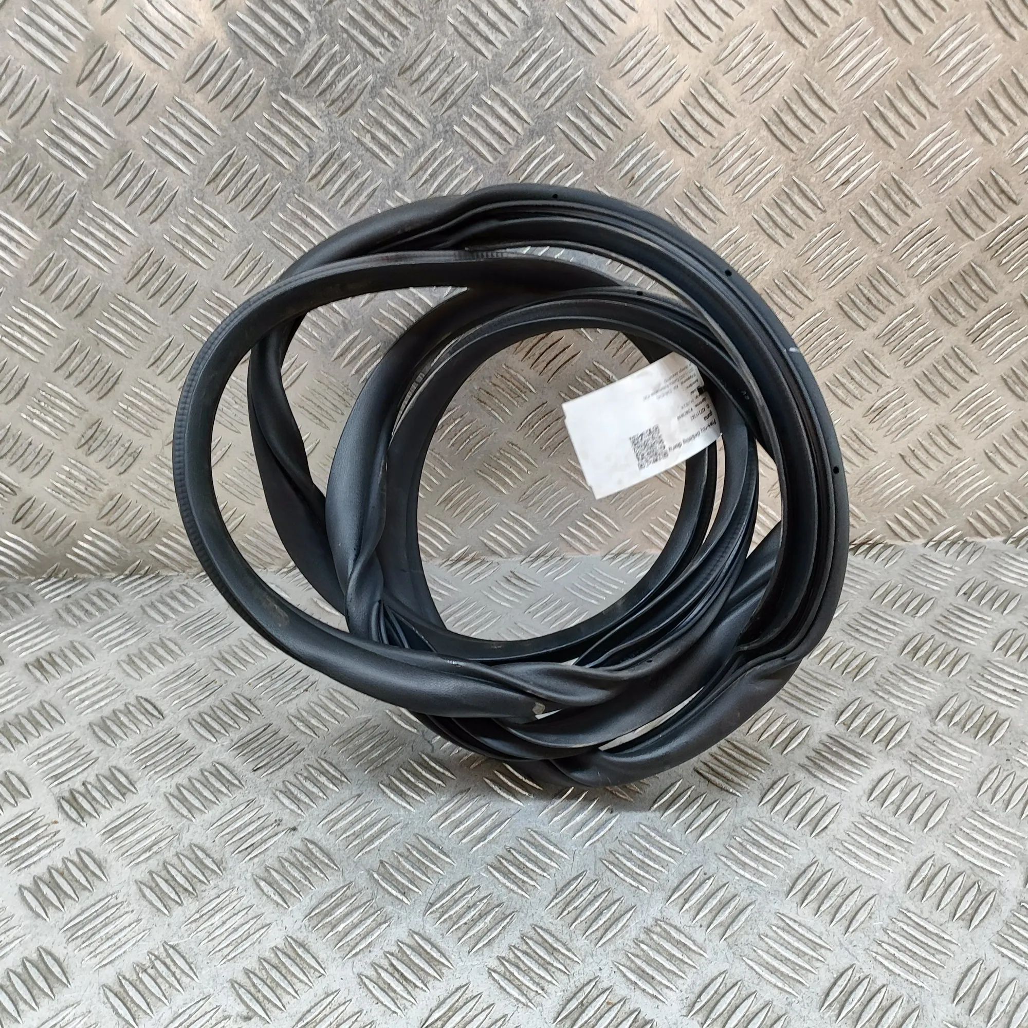Kia EV6 Door rubber seal — front right Door rubber seal — front right — KIA EV6 (CV) (...