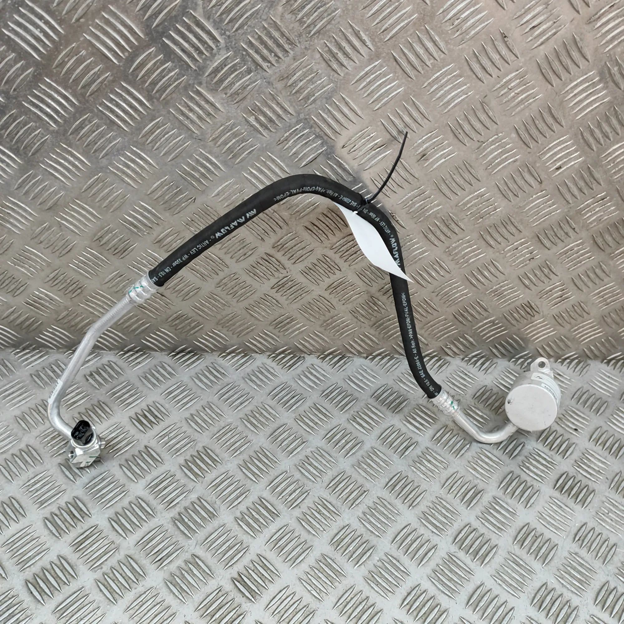 BMW i4 (G26) A/C Air Con Hose Pipe A/C Air Con Hose Pipe — BMW I4 (G26) (2022-...)...